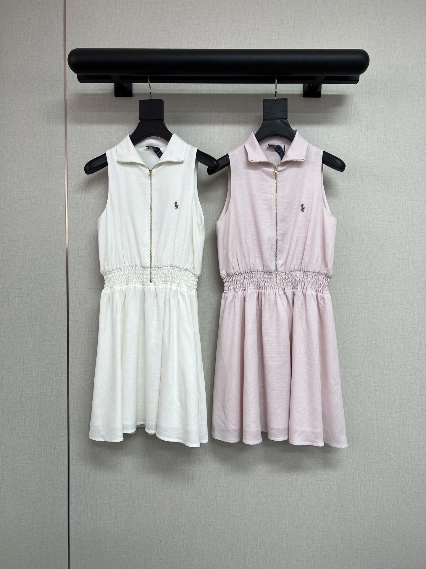 NO:841814,High-quality RL Raff 2026ss old money style linen dress. The design is very nice~ Three-dimensional color embroidery. Fabric 55 linen 45 rayon. Cotton lining. Breathable and comfortable for summer wear~ fashionable and commuting look. Classic milk white/gouache SM L,,skirts,19860909高品质RL拉夫2026ss 老钱风亚麻连衣裙 设计改款哈很好看～ 立体彩色刺绣 面料55亚麻45人棉 里料棉 夏日穿搭透气舒适～既时尚又通勤的look 经典奶白/水粉SM L,,skirts,,Women's clothing