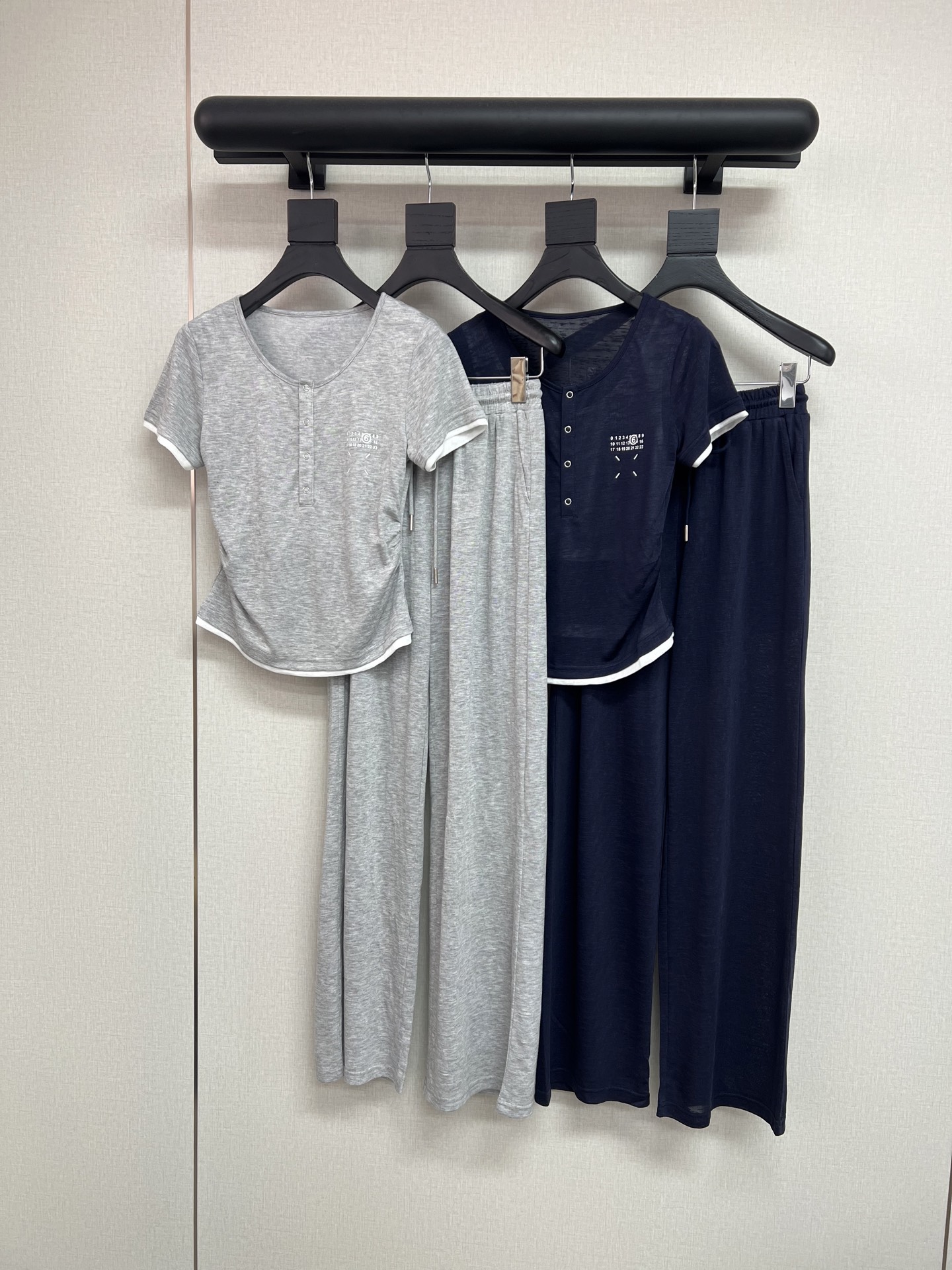 NO:875144,MM62026 spring and summer new round neck fake two-piece suit blue gray SML, masion margiela,19860909MM62026春夏新款 圆领假两件套装蓝色灰色SML,,masion margiela,,Women's clothing