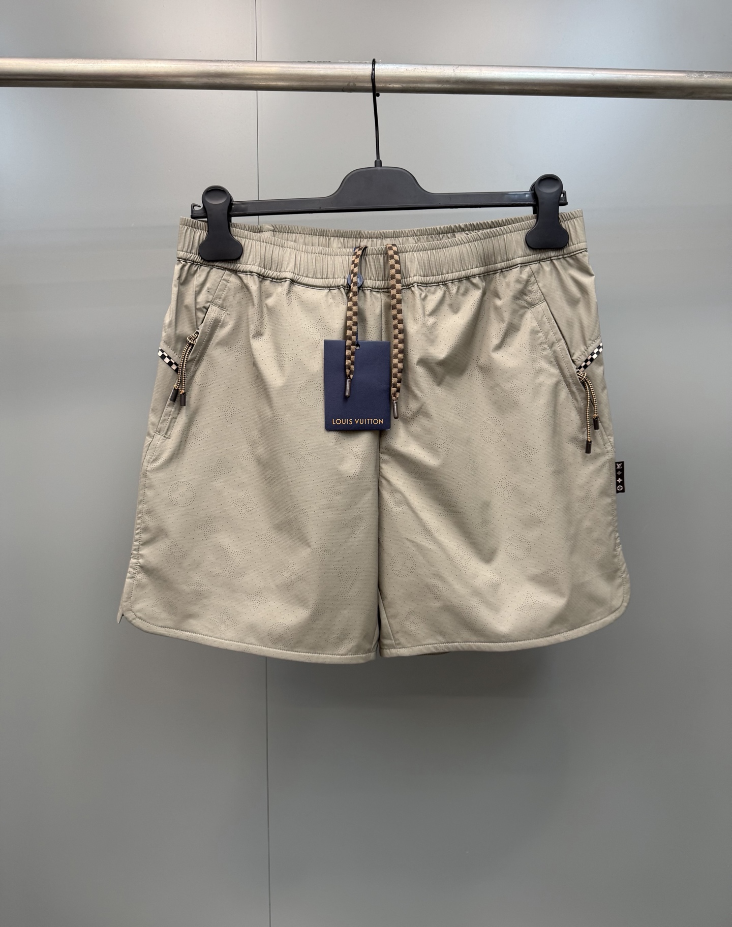 NO:852908,Lujia 26ss new spring series MONOGRAM tear-proof sports shorts high version!  ,Louis Vuitton-clothing,louis vuitton,louis vuitton,louis vuitton,shorts,19860909驴家26ss新款春季系列 MONOGRAM 防撕裂运动短裤 高版本！,路易威登-服装,louis vuitton,louis vuitton,louis vuitton,shorts,,Women's clothing