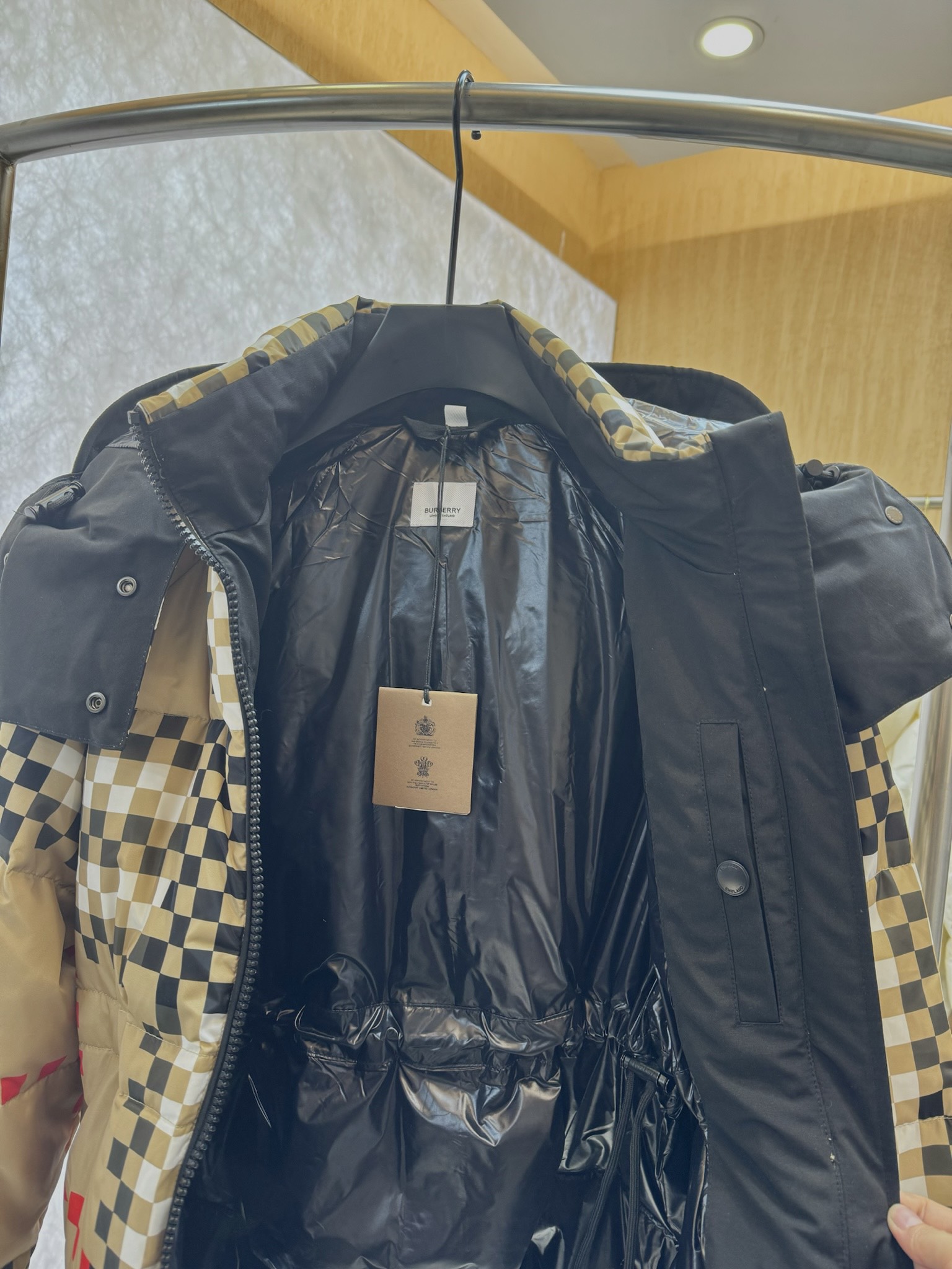 8328#羽绒服特价P‼️
Bur 像素款 格纹 羽绒服 白鹅绒 羽绒服 咖色 米色 SML 