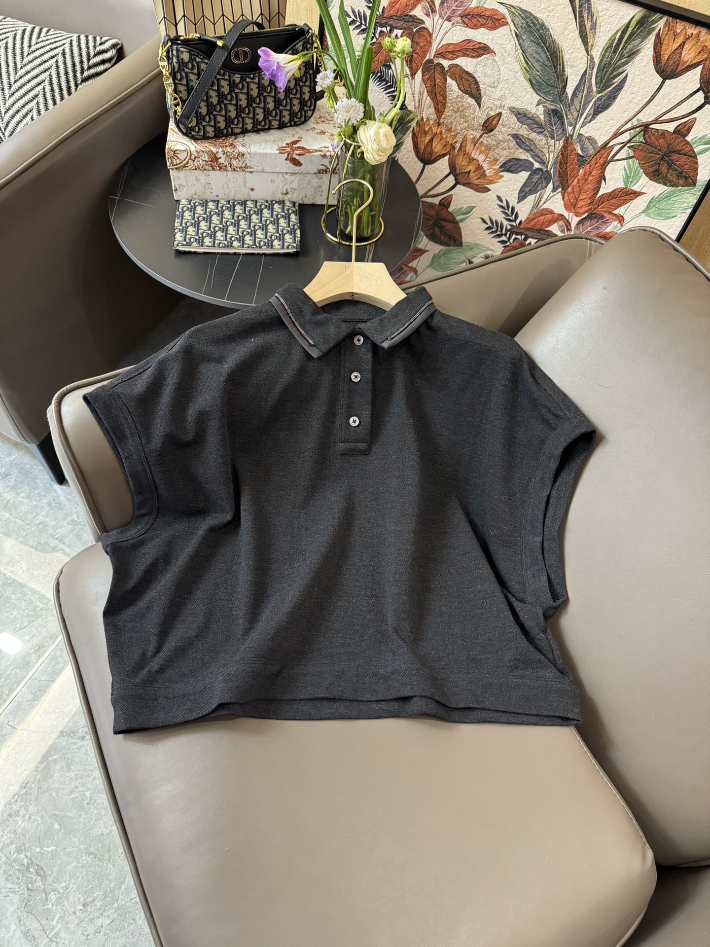 NO:296898,LZ017# new knit sweater BC hot style loose sleeveless knit chain lapel white dark gray SML, alexander wang19860909LZ017#新款针织衫 BC 爆款 宽松无袖针织 链条翻领 白色 深灰色 SML,,alexander wang,Women's clothing