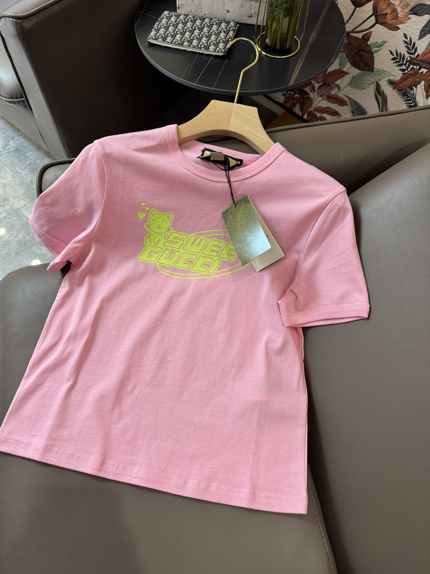 QG24073#新款T恤Gucci粉嘟嘟小猫荧光色字母短袖T恤白色粉色SML