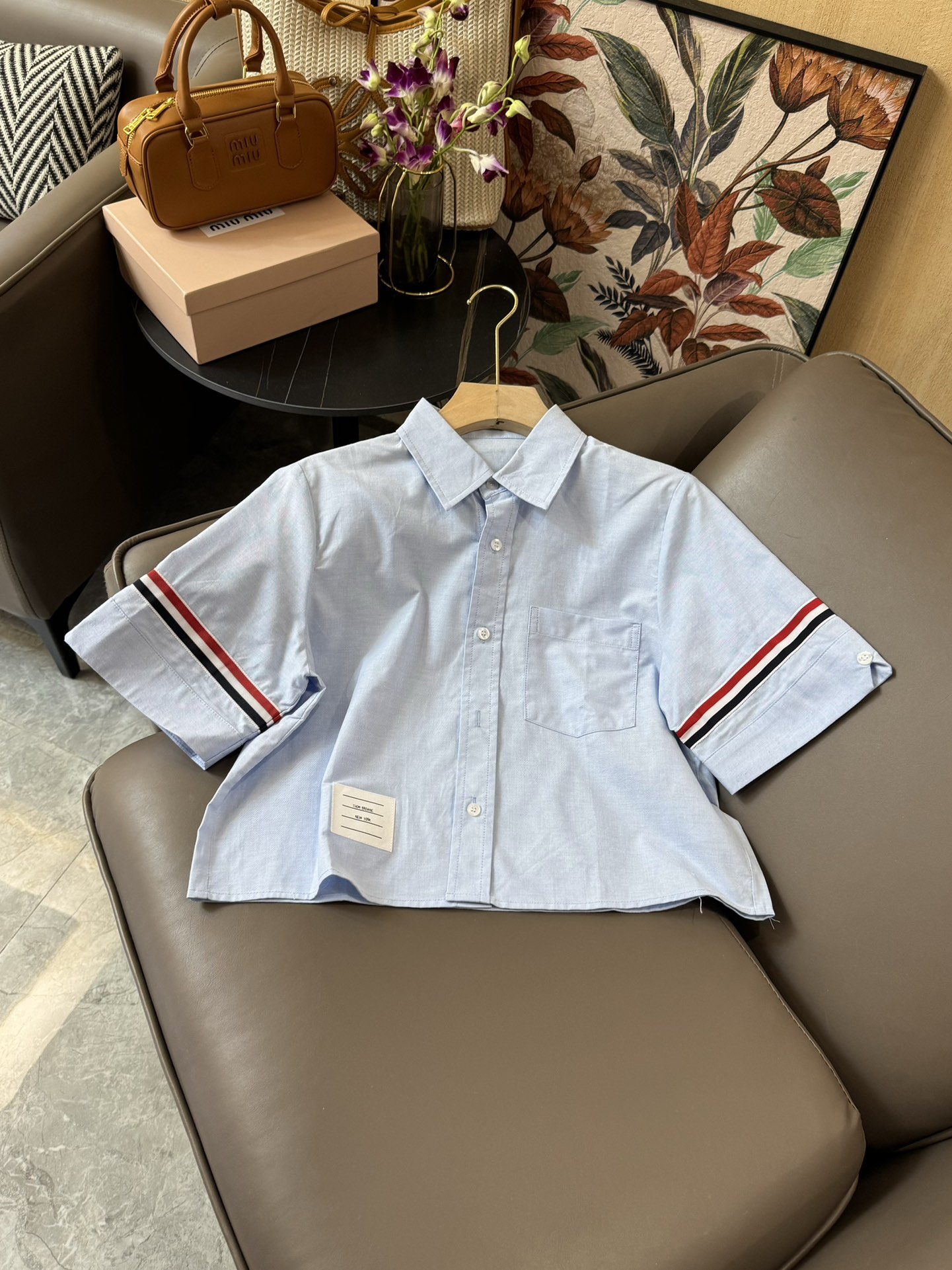 CS017#新款衬衫⚠️Pzydlb????\nTB 条纹短袖短款宽松衬衫 粉色 白色  蓝色 SML