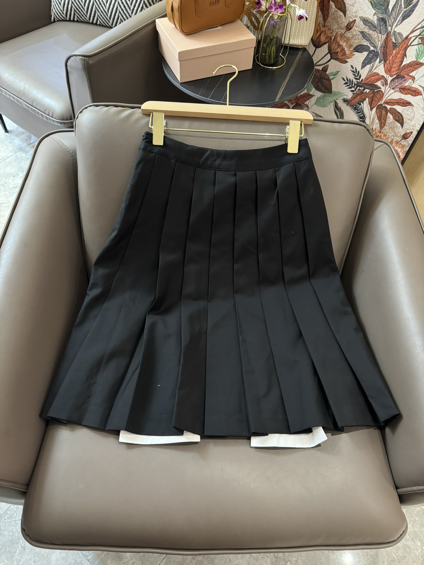 MQ24011#新款套装Miumiu拼接短袖上衣压褶半裙套装灰色黑色SML