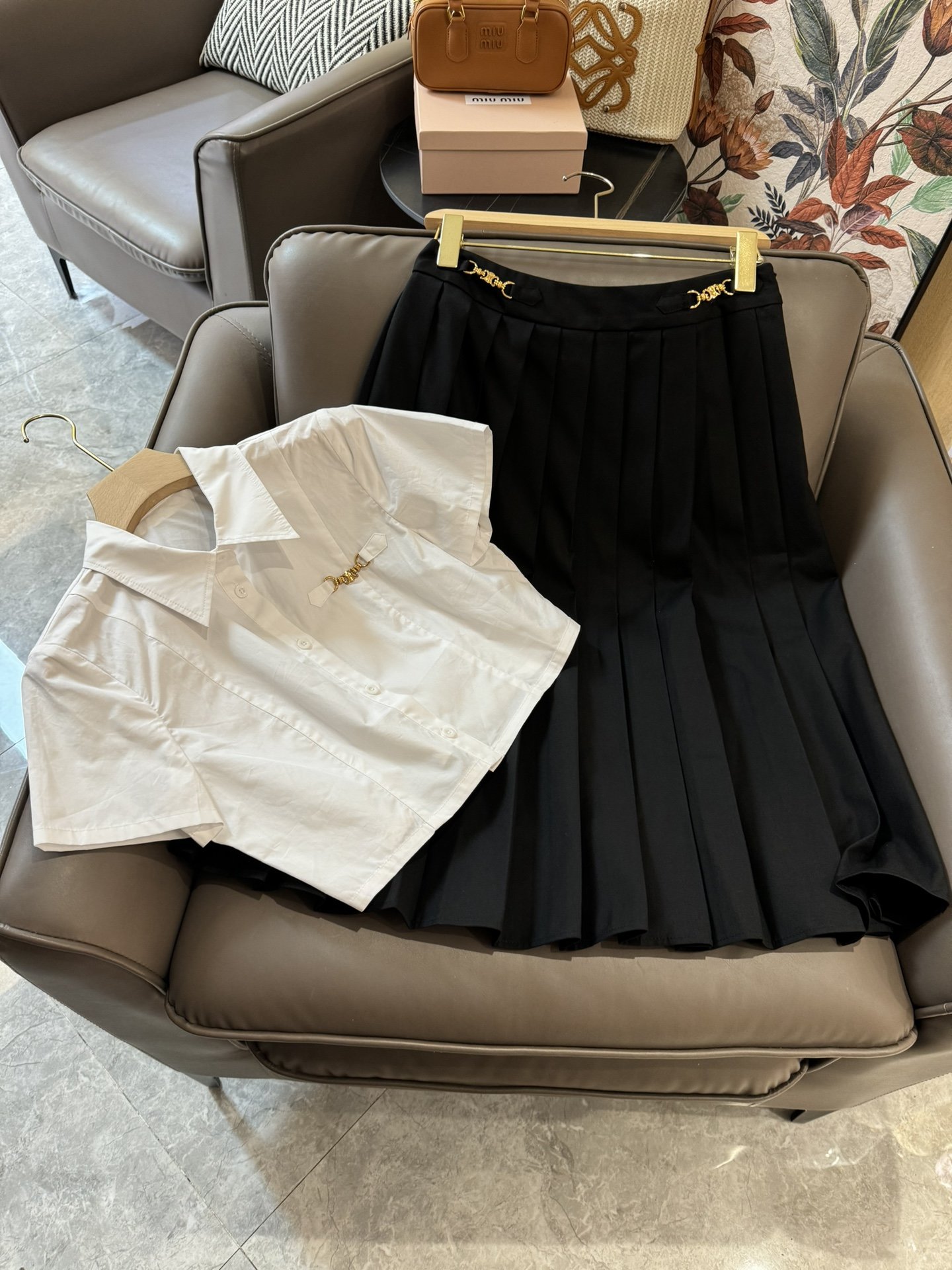 MQ24014#新款套装celine短袖白衬衫上衣压褶子半裙套装黑色灰色SML