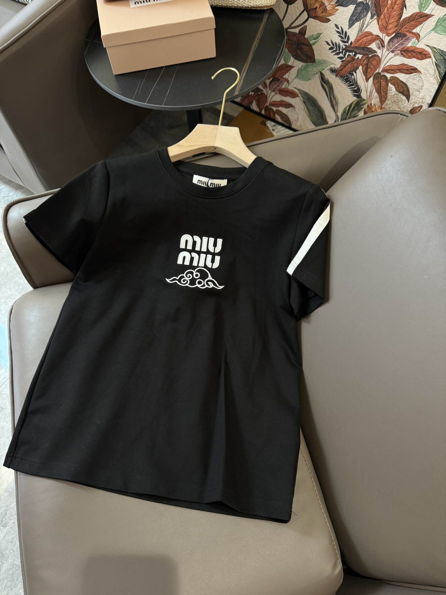 MQ24012#新款套装Miumiu绣字母短袖T恤上衣长裤休闲套装白色黑色SML