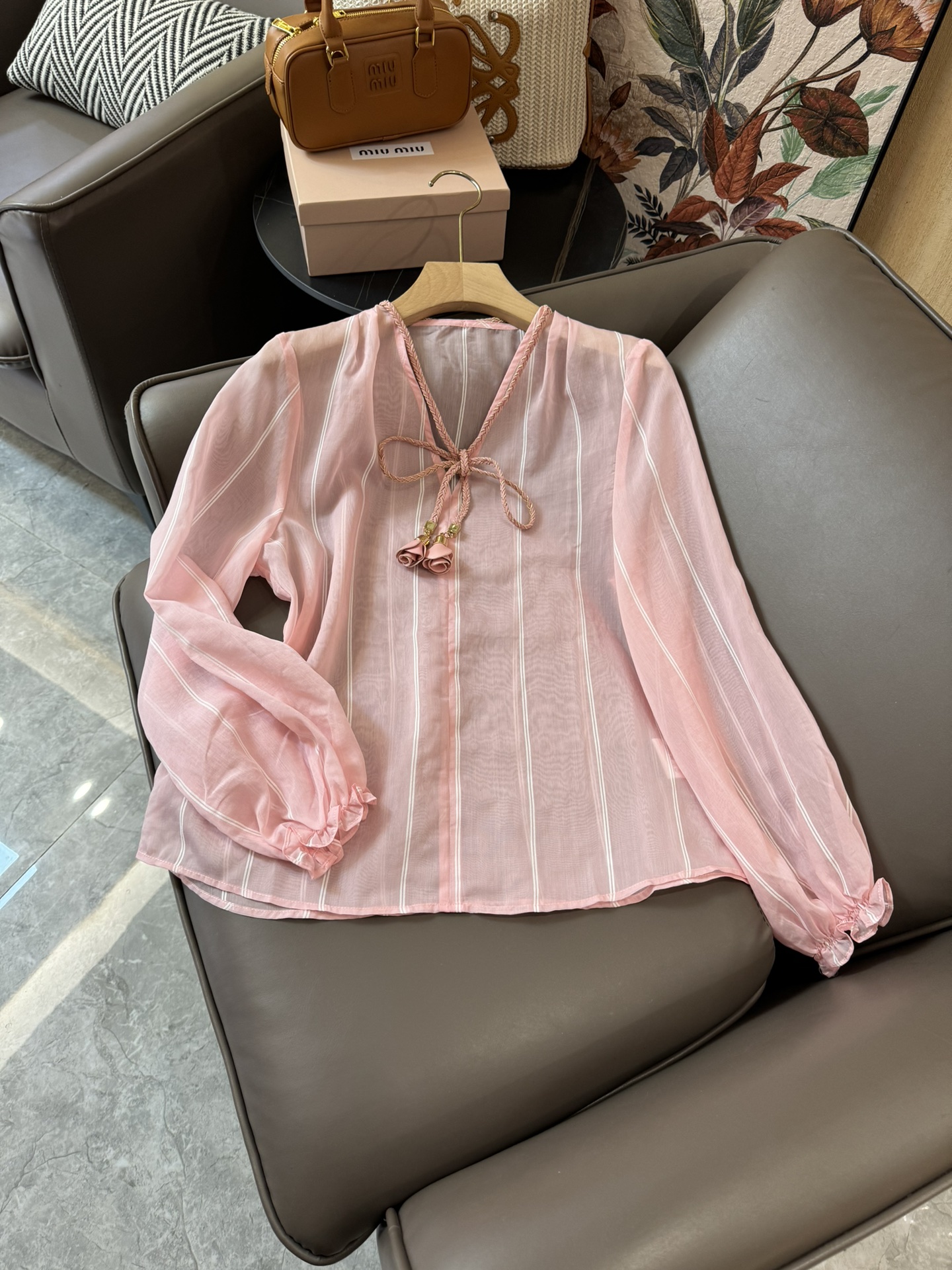 CS035#新款短袖衬衫⚠️Pzzdqd????\nzimm 度假风 系带条纹宽松上衣 黑色 米色 粉色 SML