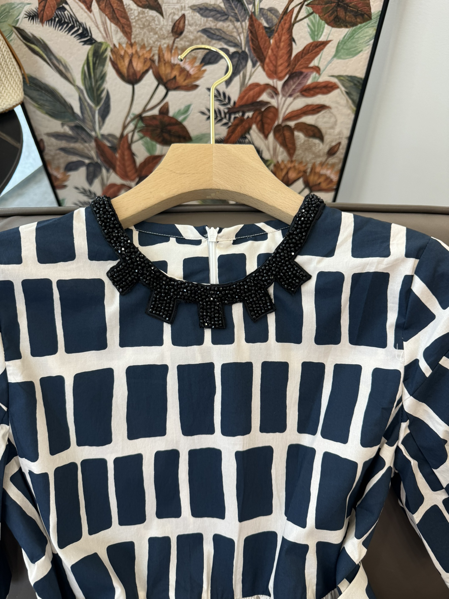 BS375#新款连衣裙。
Max Mara 最新印花 短袖钉珠 几何纹印花棉料连衣裙 红色 蓝色 SML