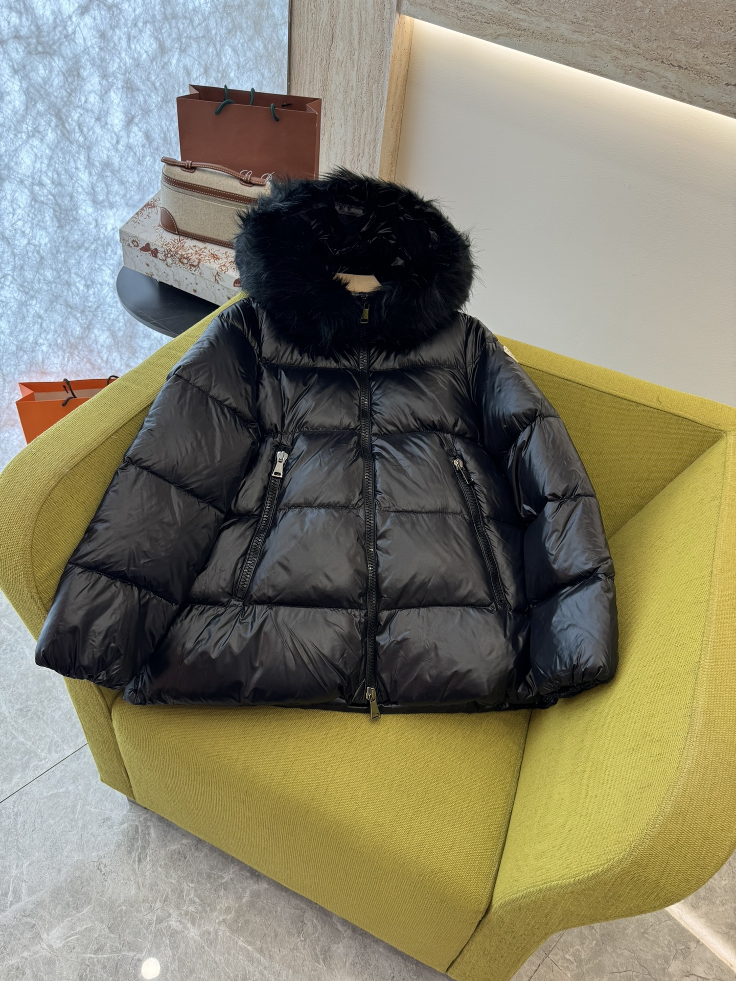 Moncler Vêtements Veste En Duvet Couleur beige Noir Blanc Duvet d’oie blanche