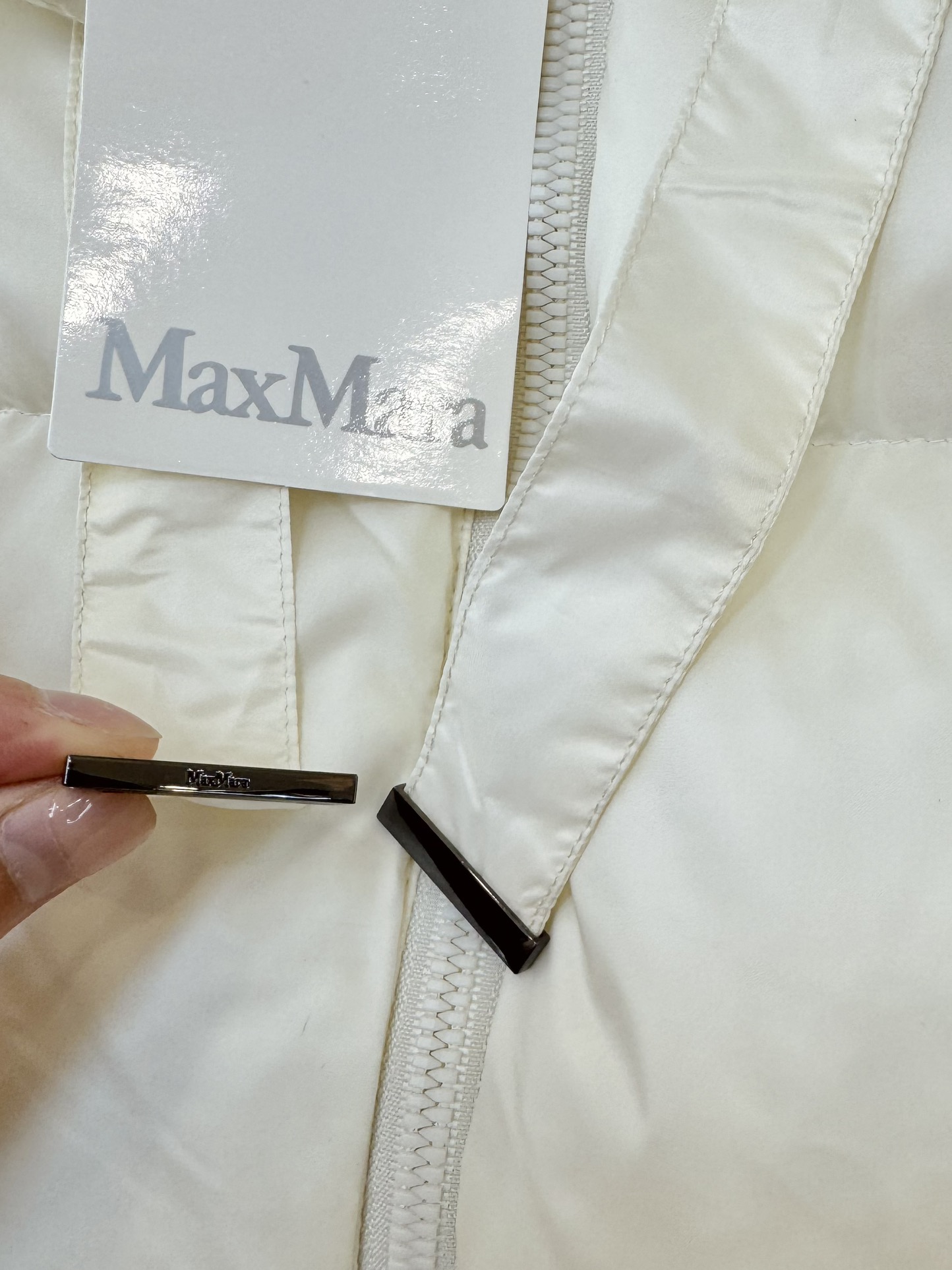 M3318#新款羽绒服Maxmara超大狐狸毛领长款90%白鹅绒羽绒服白色/黑色/紫灰色SML