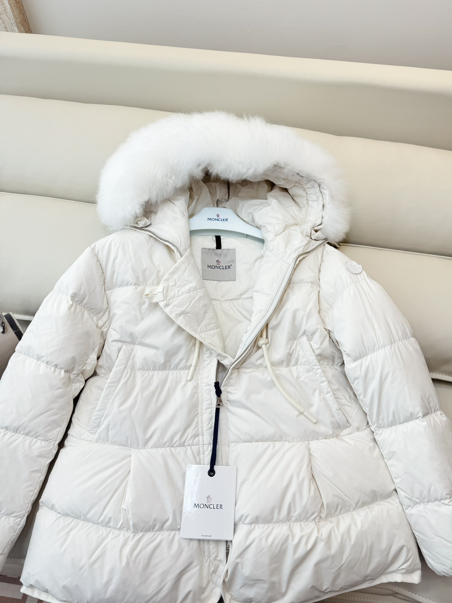 MN012#新款羽绒服白雪公主moncler90%白鹅绒羊羔毛领羽绒服黑色白色0-1-2