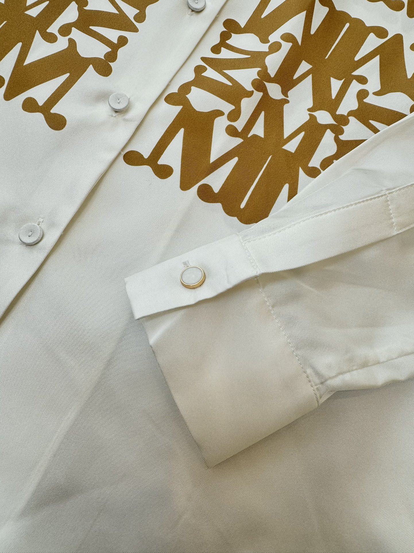 BS0431#新款衬衫💕max 定位印花 100%斜纹真丝印花衬衫 杏色 36/38/40/42