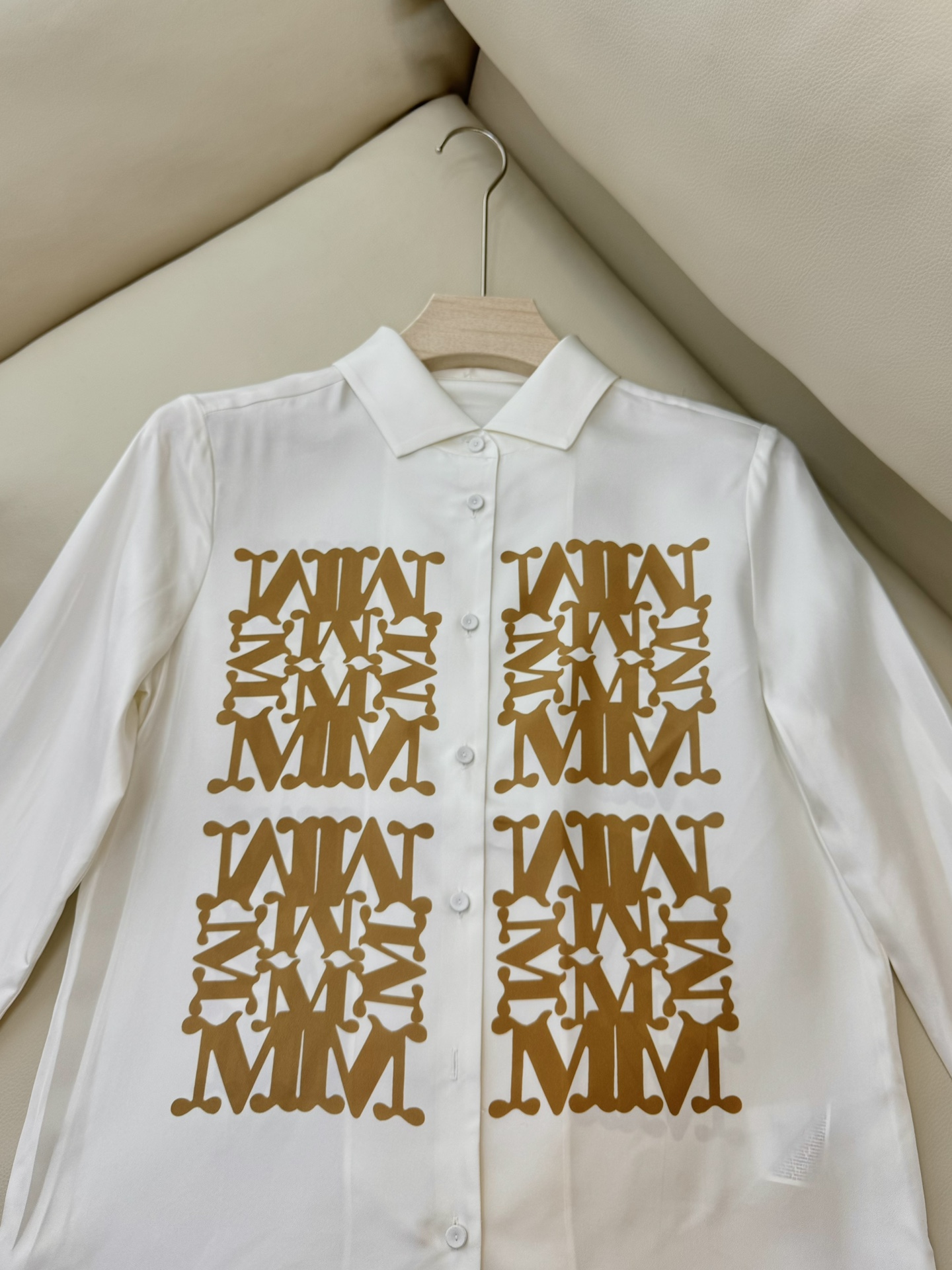 BS0431#新款衬衫💕max 定位印花 100%斜纹真丝印花衬衫 杏色 36/38/40/42