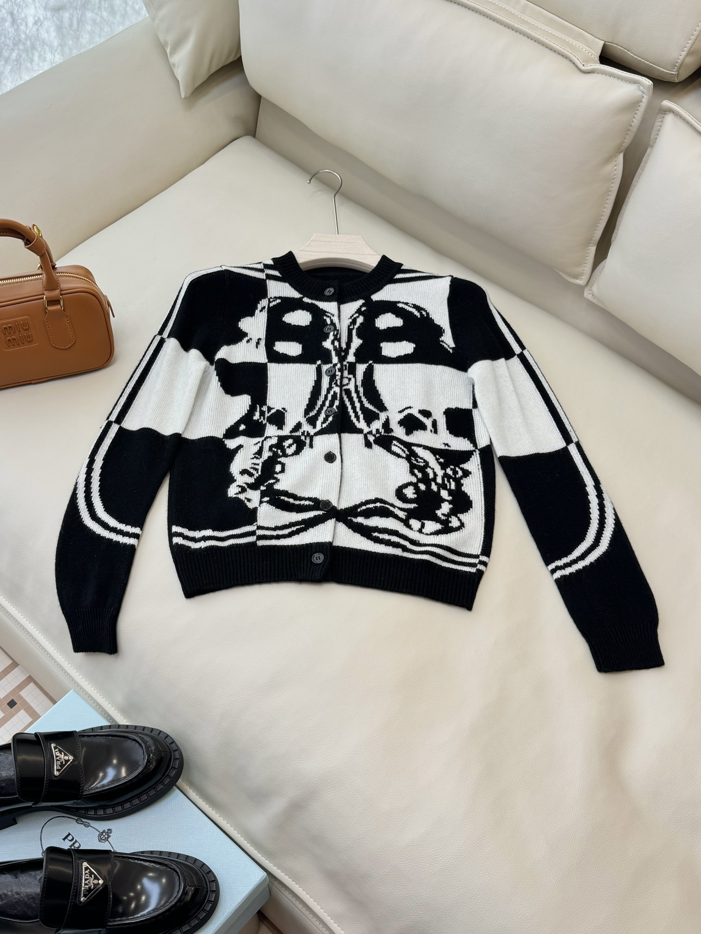 BS0500#新款毛衣💕H家 爱马仕 定位花 100% 羊绒 开衫外套 毛衣 黑色 36/38/40/4