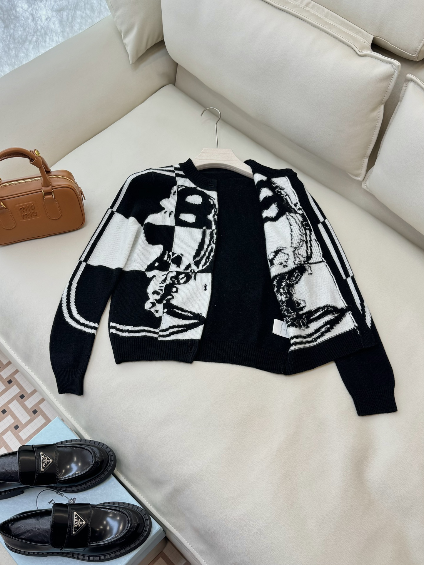 BS0500#新款毛衣💕H家 爱马仕 定位花 100% 羊绒 开衫外套 毛衣 黑色 36/38/40/4