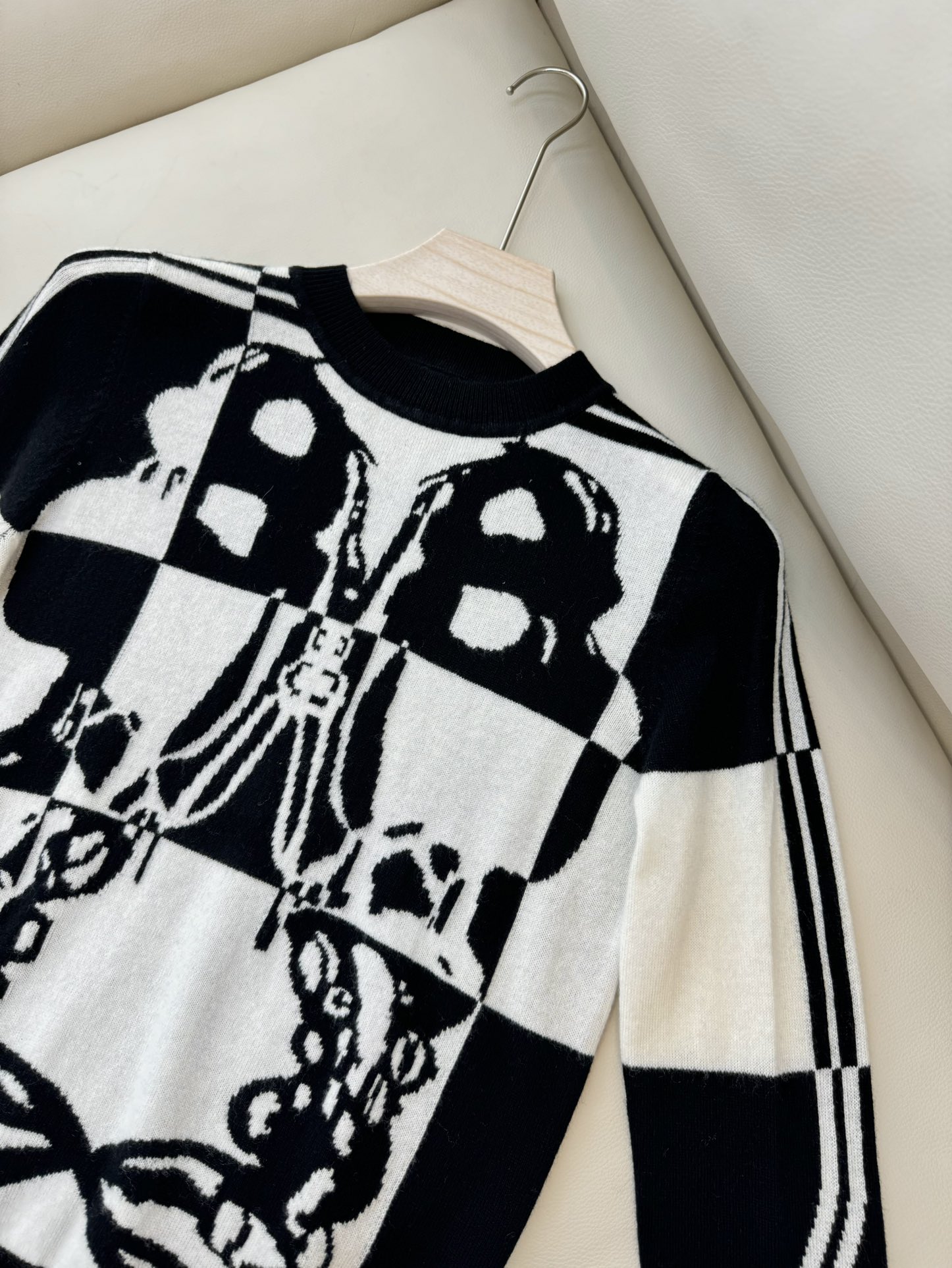 BS0499#新款毛衣💕H家 爱马仕 定位花 100% 羊绒 套头毛衣 黑色 杏色 36/38/40/4