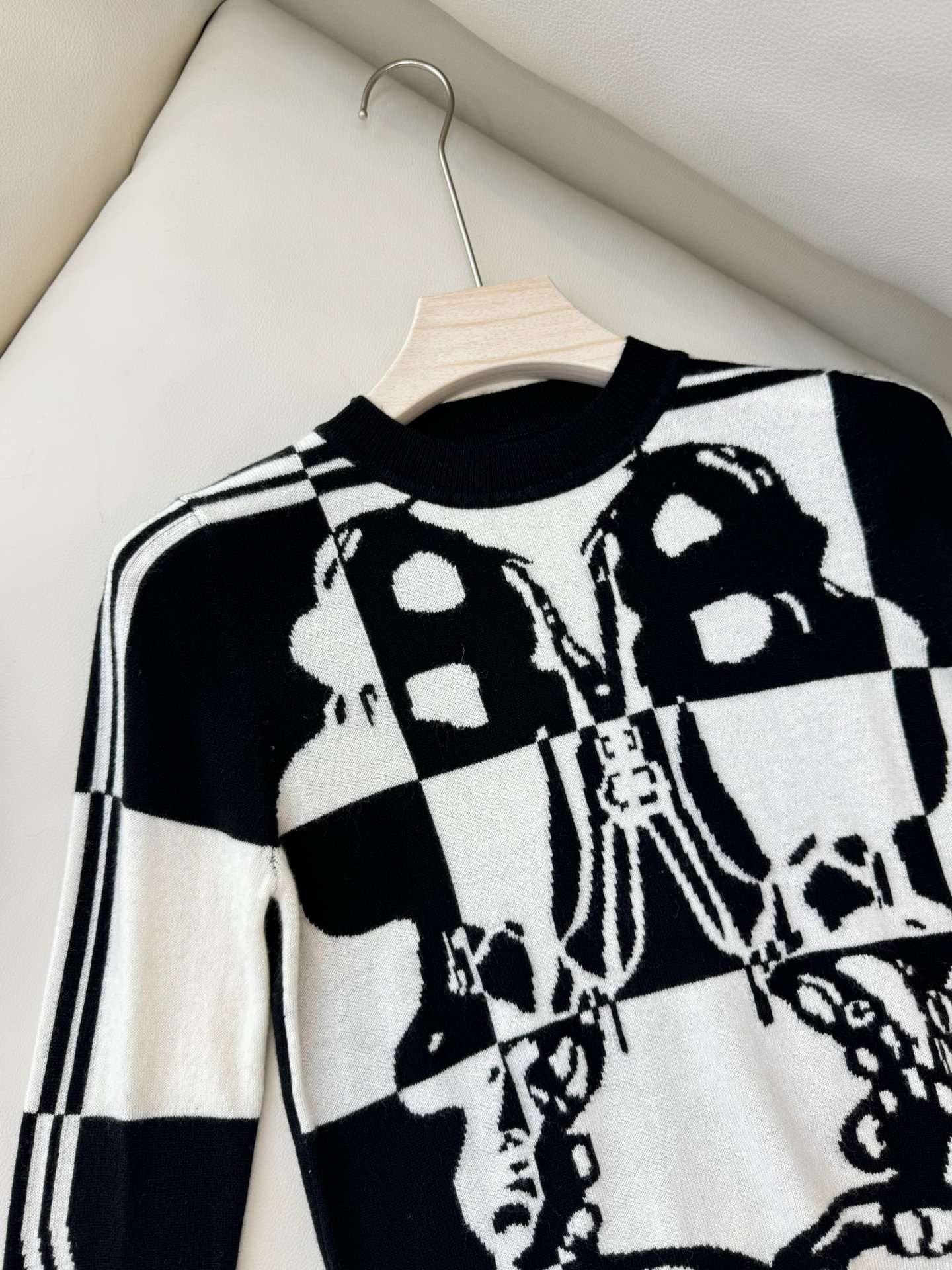 BS0499#新款毛衣💕H家 爱马仕 定位花 100% 羊绒 套头毛衣 黑色 杏色 36/38/40/4