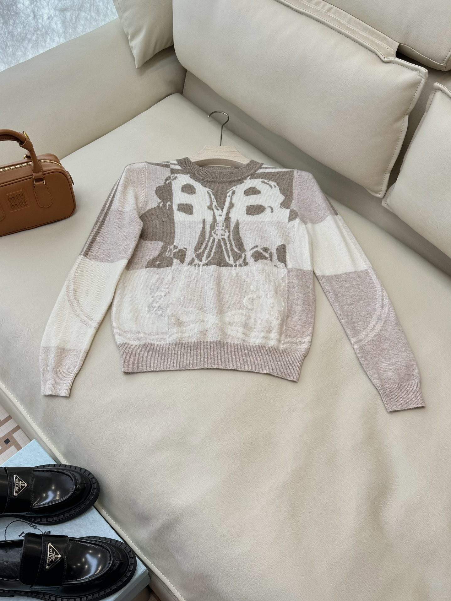 BS0499#新款毛衣💕H家 爱马仕 定位花 100% 羊绒 套头毛衣 黑色 杏色 36/38/40/4