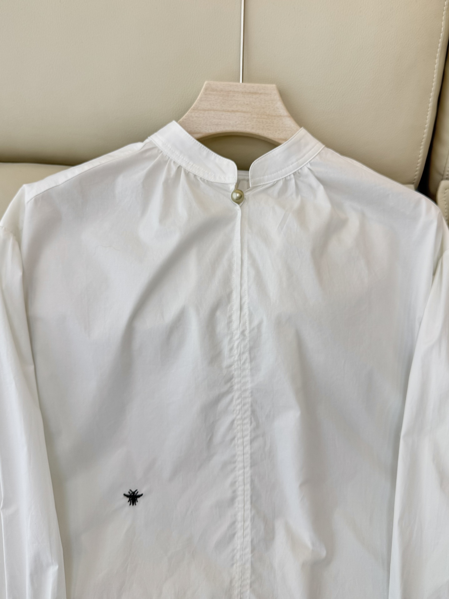 BS602#新款衬衫💕D**R 珍珠扣 宽松长袖衬衫 棉料小蜜蜂刺绣 黑色 白色 36/38/40/42