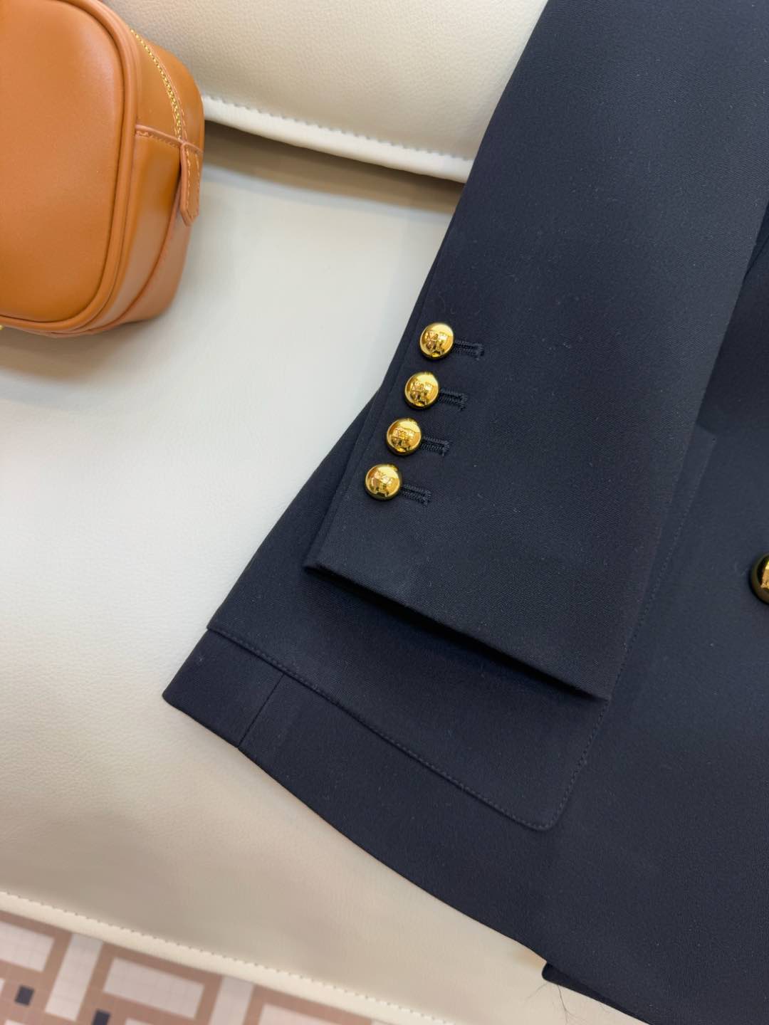 XZ079#新款套装🌾Val 家金线绣花字母 50%羊毛西装外套➕半裙套装 黑色 藏青色 SMLXL