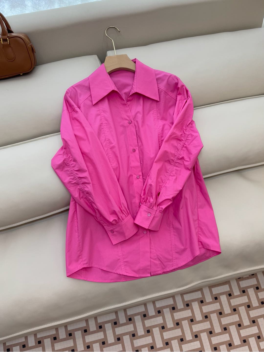 NO:296896,YM016# new shirt minimalist style loose cotton long-sleeved shirt dragon fruit color white SMLXL,,shirts,alexander wang19860909YM016#新款衬衫 极简风 宽松款棉料 长袖衬衫 火龙果色 白色 SMLXL,,shirts,alexander wang,Women's clothing