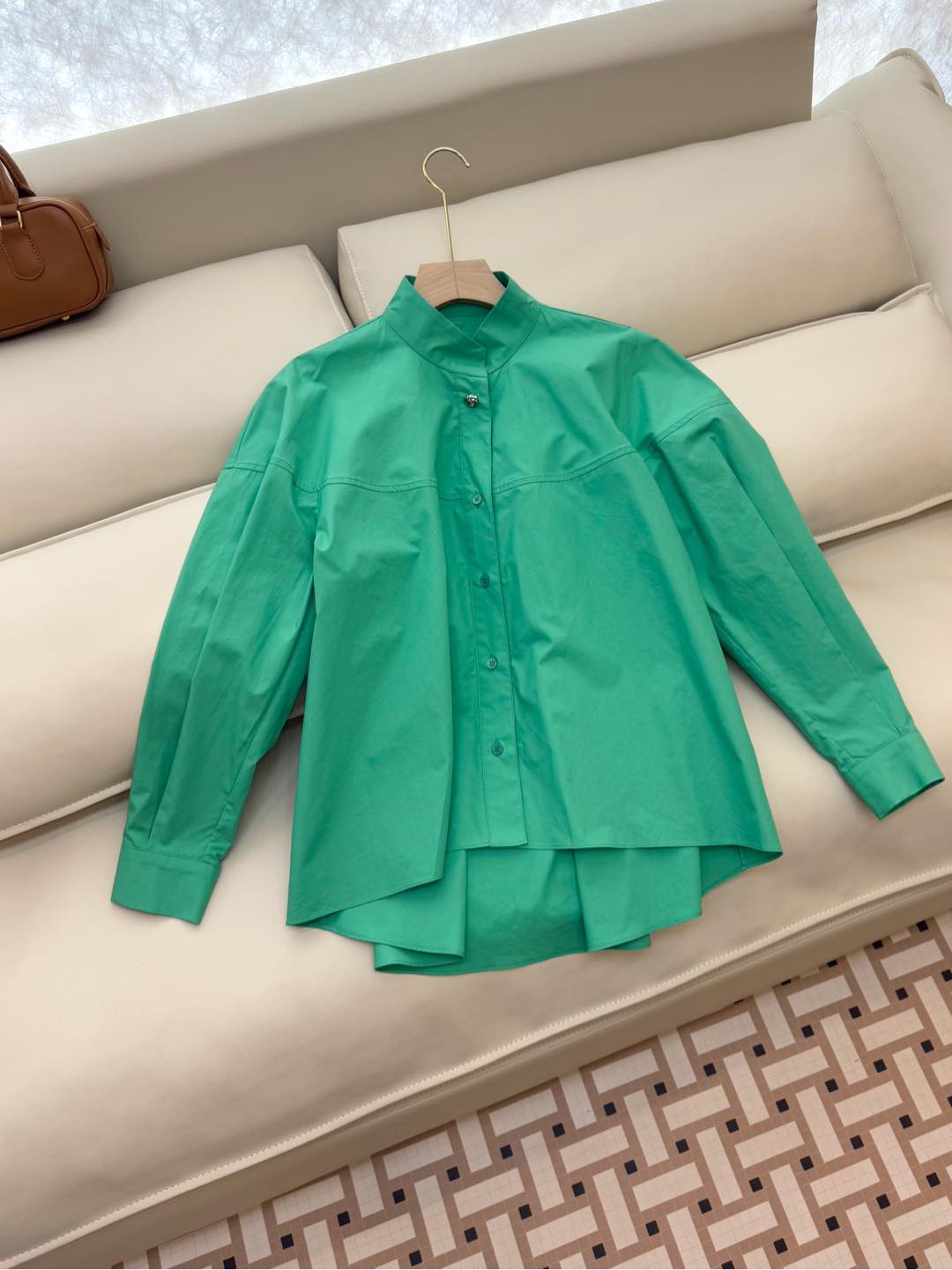 NO:296902,YM015# new shirt, stand collar loose cotton, long-sleeved shirt, green, white, SMLXL,,shirts,alexander wang19860909YM015#新款衬衫 立领宽松款棉料 长袖衬衫 绿色 白色 SMLXL,,shirts,alexander wang,Women's clothing
