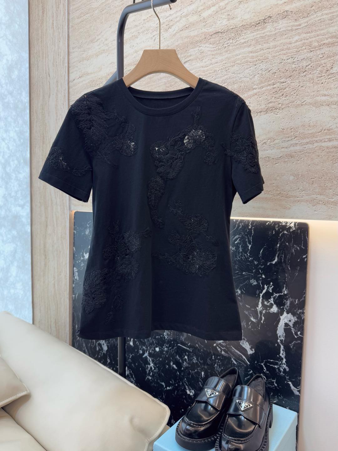 NO:296936,SY778# new shirt ES Imano Heavy Industry Embroidery Cotton Short-sleeved T-shirt Black White 38/40/42,,shirts,T-shirt,tees,t-shirt,alexander wang19860909SY778#新款衬衫 ES 依玛诺 重工刺绣 棉 短袖T恤 黑色 白色 38/40/42,,shirts,T-shirt,tees，t-shirt,alexander wang,Women's clothing