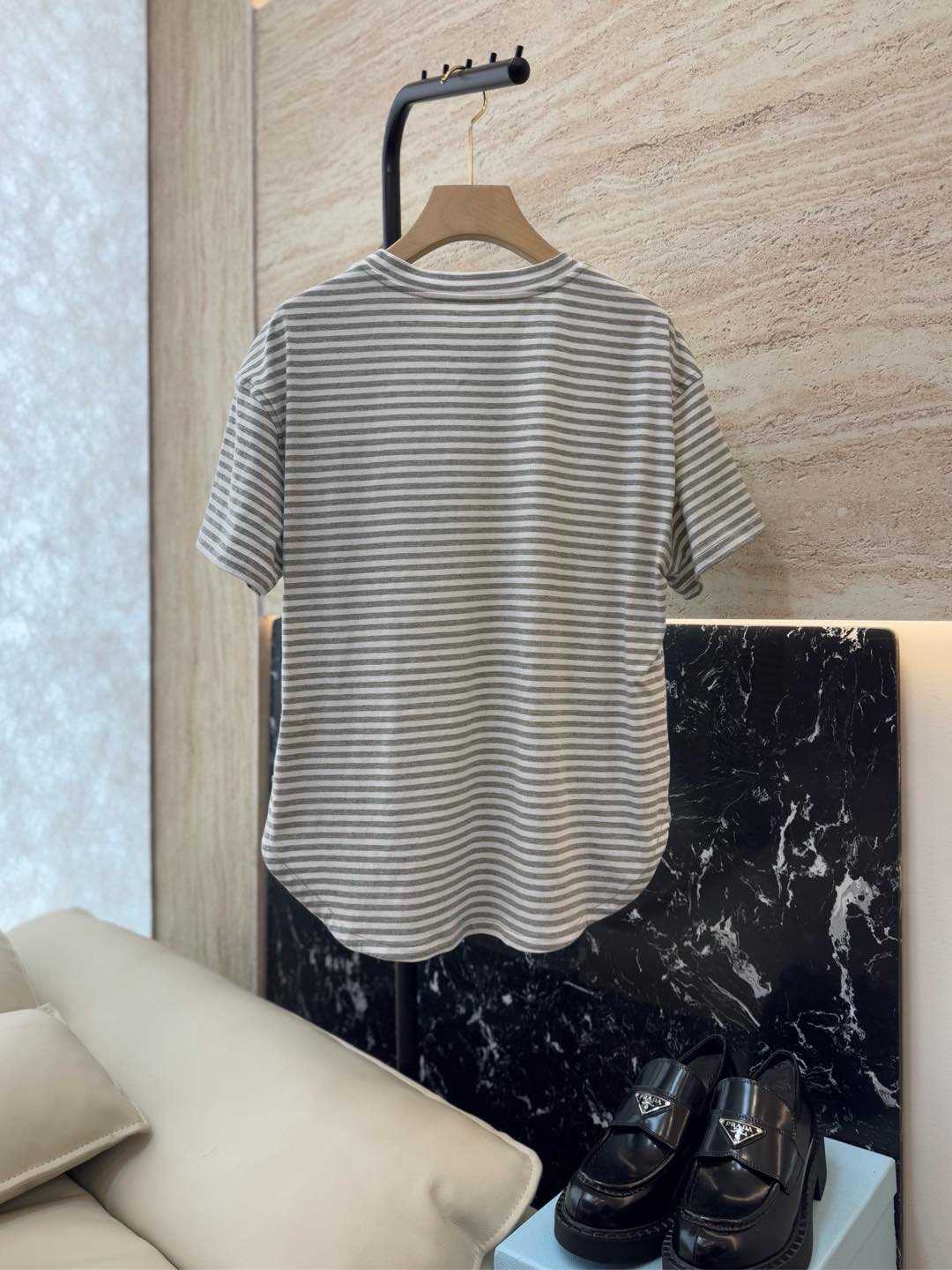 LZ25001#新款T恤💕BC 条纹 针织棉印花 短袖T恤 两色 SML