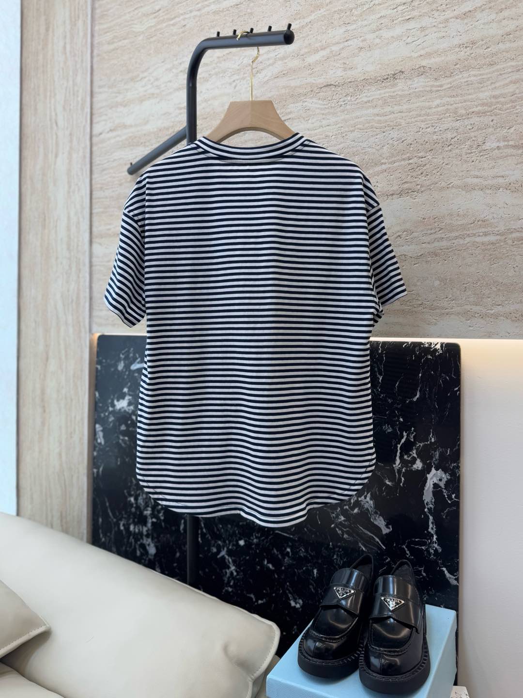 LZ25001#新款T恤💕BC 条纹 针织棉印花 短袖T恤 两色 SML