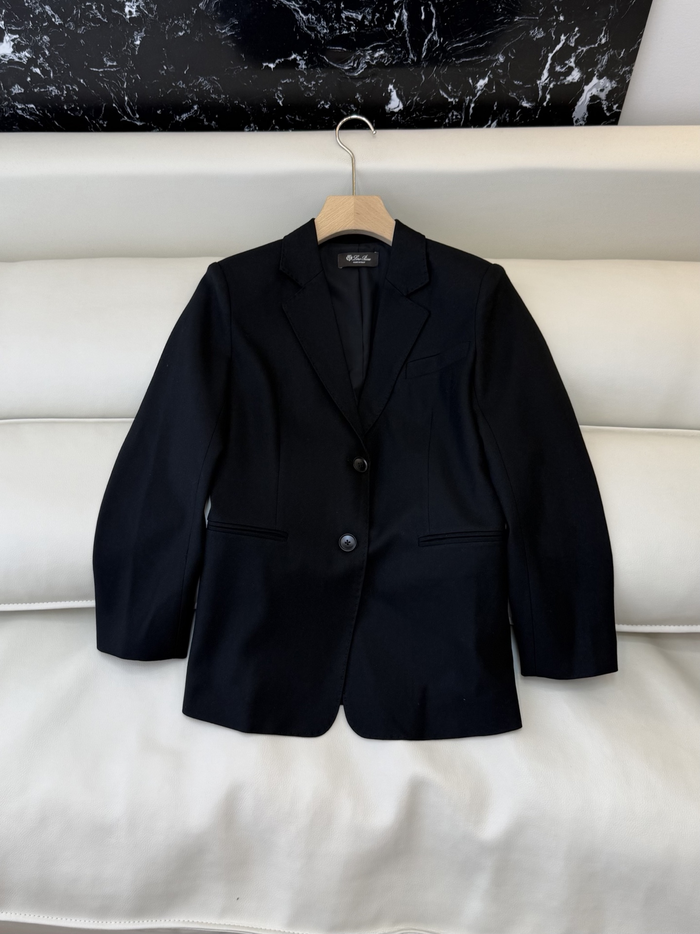 NO:797812,TF# new jacket LP 60 wool two-button long-sleeved suit jacket black caramel color 36-42,,tom ford,loro piana,jackets & coats,business suit,19860909TF#新款外套 LP 60 羊毛 两粒扣 长袖西装外套 黑色 焦糖色 36-42,,tom ford,loro piana,jackets & coats,business suit,,Women's clothing