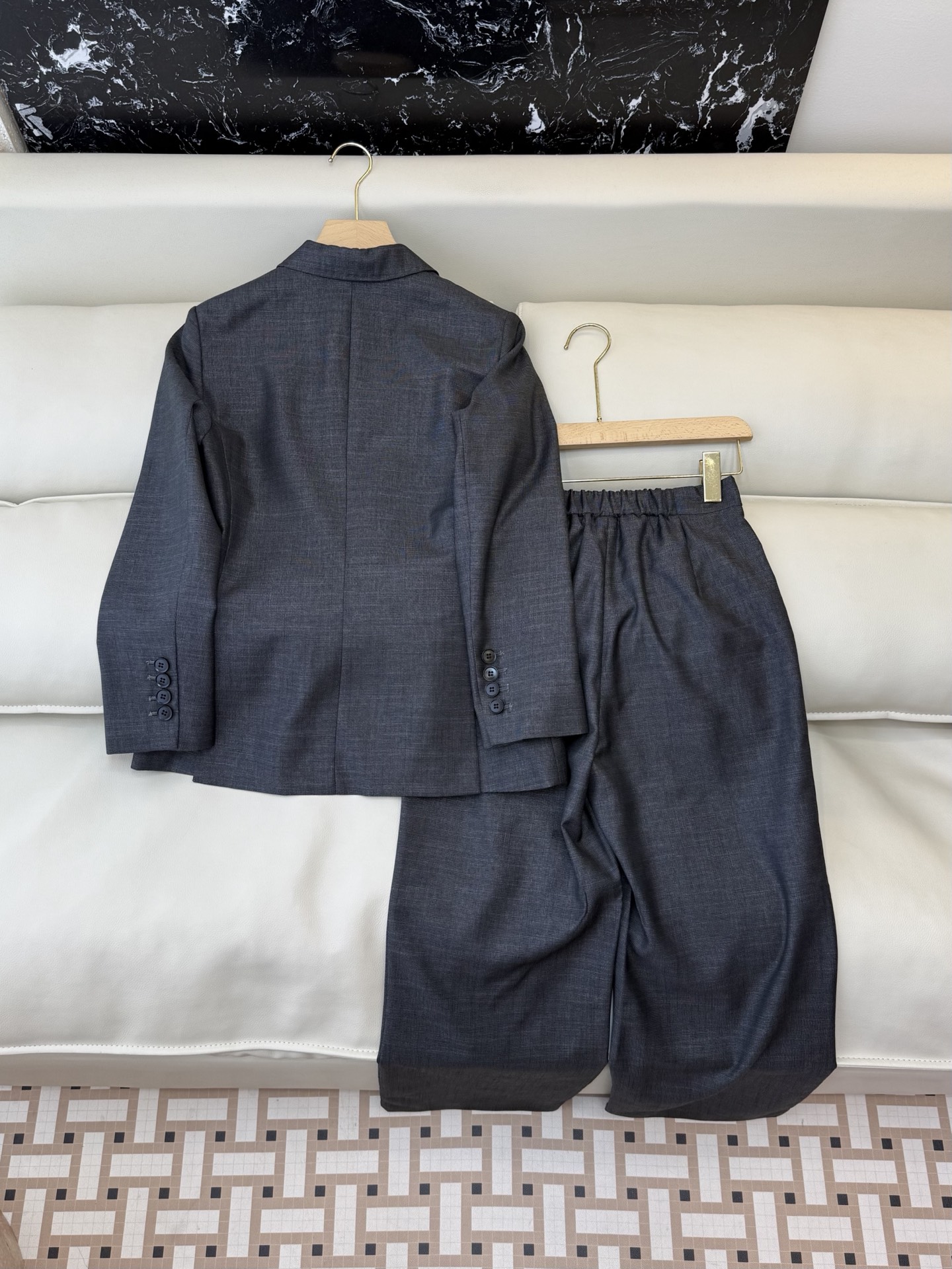 TF0101#新款套装。Max mara 70%羊毛 长袖西装外套➕长裤套装 两色36/38/40/42