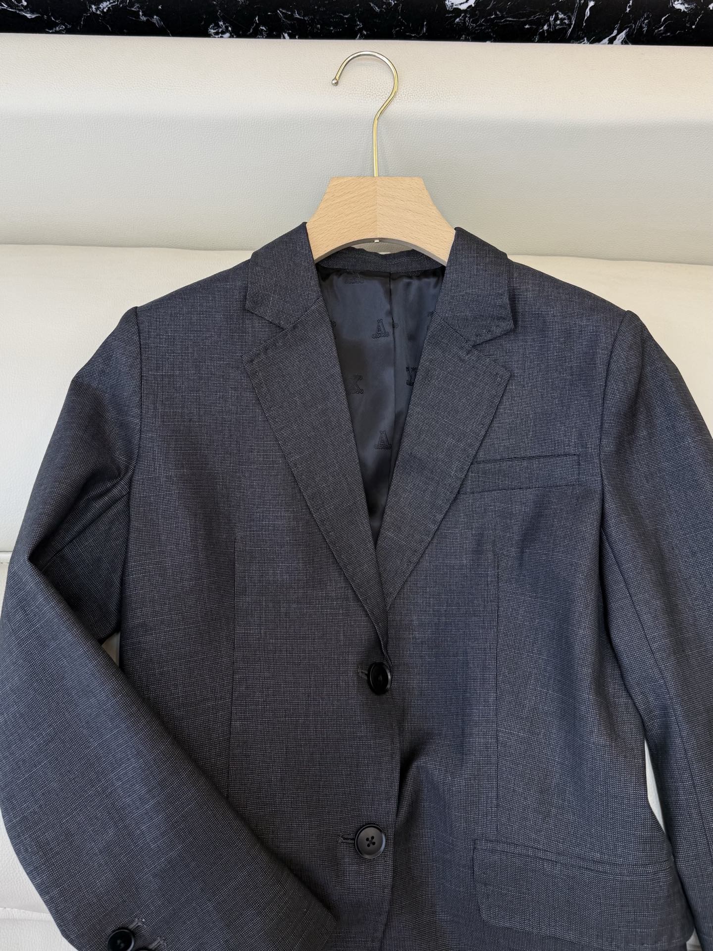 TF0101#新款套装。Max mara 70%羊毛 长袖西装外套➕长裤套装 两色36/38/40/42