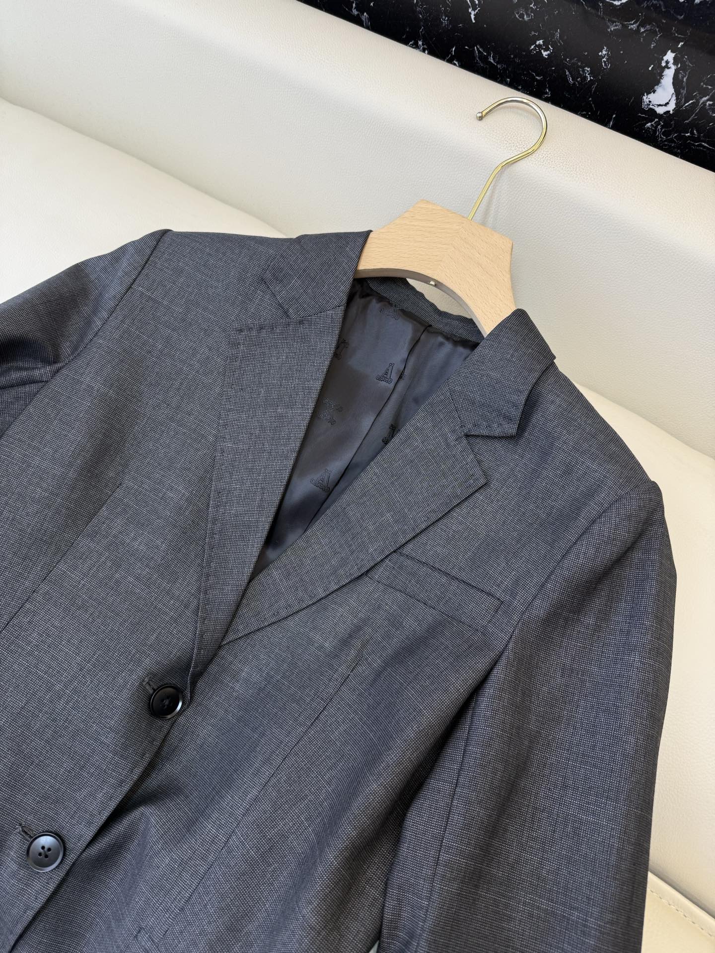 TF0101#新款套装。Max mara 70%羊毛 长袖西装外套➕长裤套装 两色36/38/40/42
