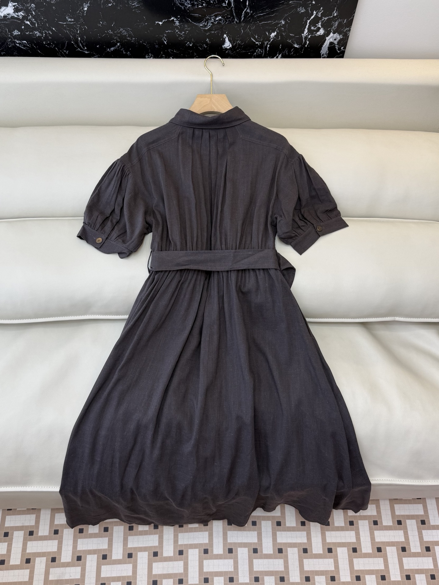 TF0888#新款连衣裙。Dior 短袖刺绣小蜜蜂 连衣裙 两色 36/38/40/42