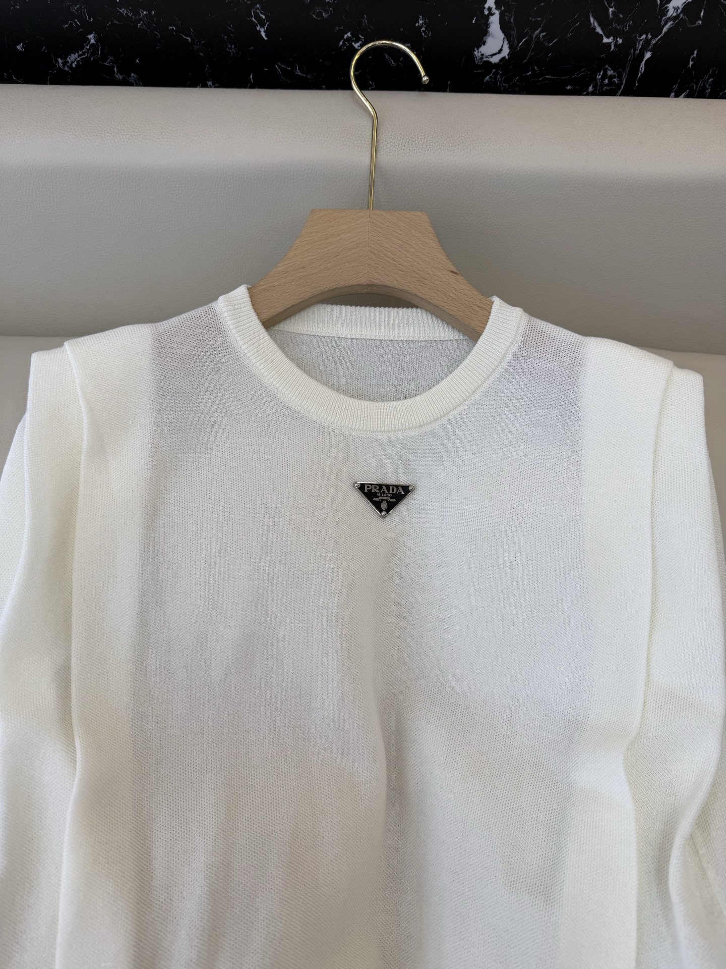 AW059#新款针织上衣‼️PR三角标 无袖针织上衣 三色 SML