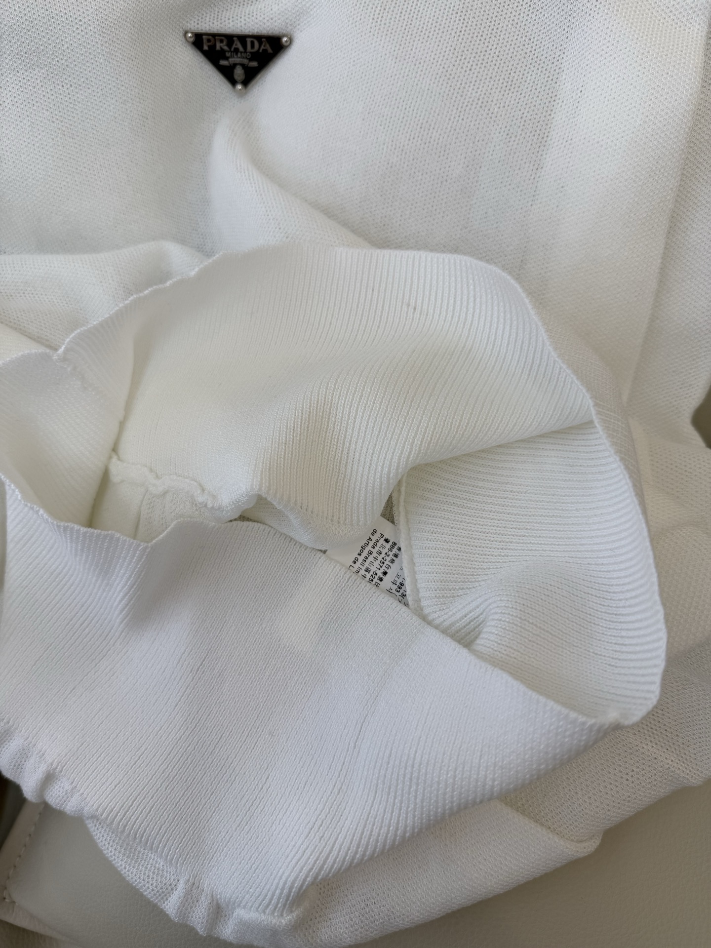 AW059#新款针织上衣‼️PR三角标 无袖针织上衣 三色 SML