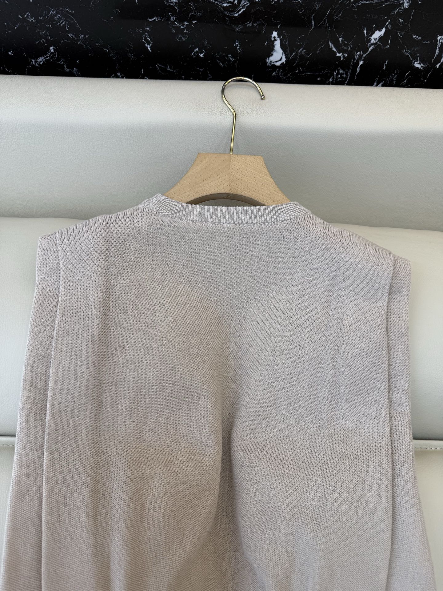 AW059#新款针织上衣‼️PR三角标 无袖针织上衣 三色 SML