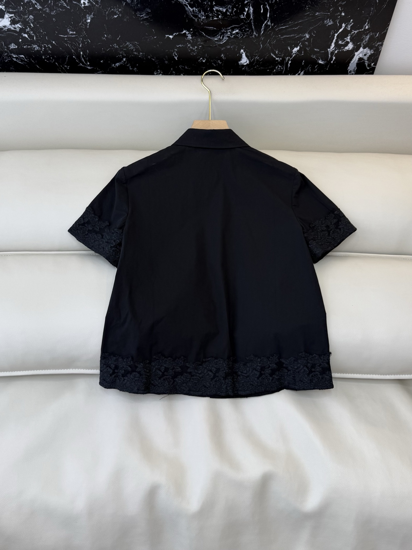 AW058#新款衬衫‼️miu家 蕾丝绣花 短袖衬衫 黑色 白色 SML