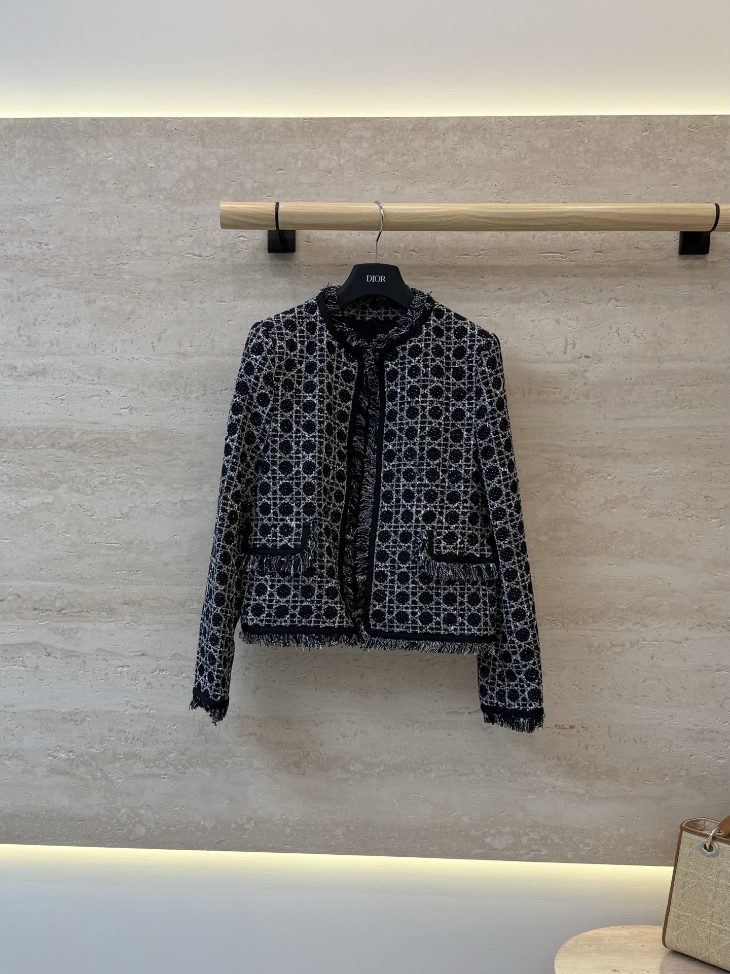 NO:932549,XZ0188# New Jacket Dior Long Sleeve Geometric Pattern Jacket Silk Lined Jacket Black SMLXL, Dior-clothing, dior, dior, jackets & coats, real silk,19860909XZ0188#新款外套 Dior 长袖几何纹外套 真丝内里 外套 黑色 SMLXL,迪奥-服装,dior,dior,jackets & coats,real silk,,Women's clothing