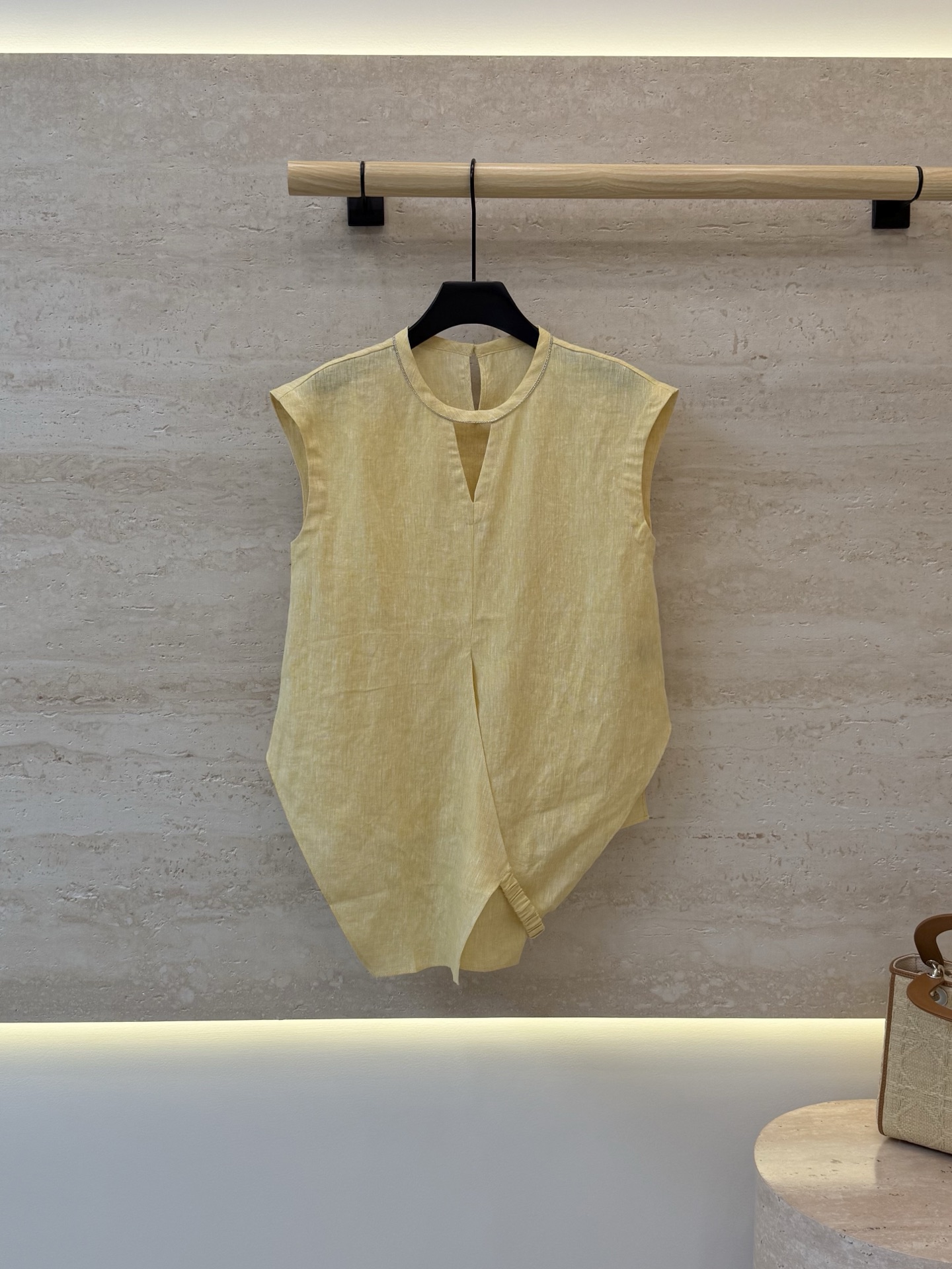 NO:933142,XM023# new shirt linen collar chain cross knot short-sleeved top shirt white yellow SML XL,,shirts,T-shirt,19860909XM023#新款衬衫 亚麻 领口链条交叉结 短袖上衣衬衫 白色 黄色 SML XL,,shirts,T-shirt,,Women's clothing