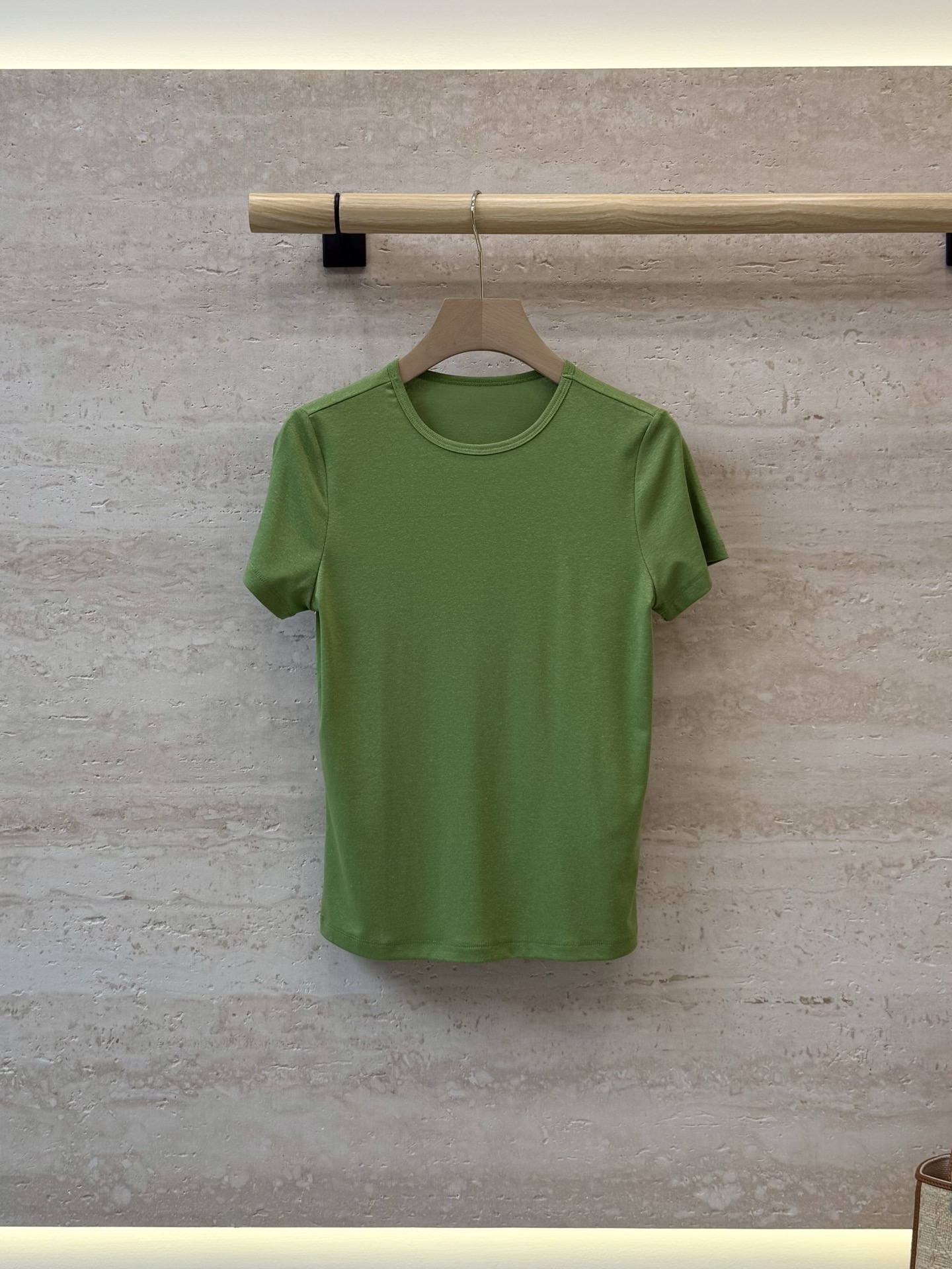 NO:947272,AD070#New T-shirt factory stretch knitted cotton short-sleeved T-shirt multi-color SMLXL,,T-shirt,tees,t-shirt,19860909AD070#新款T恤工厂 弹力针织棉 短袖T恤 多色 SMLXL,,T-shirt,tees，t-shirt,,Women's clothing