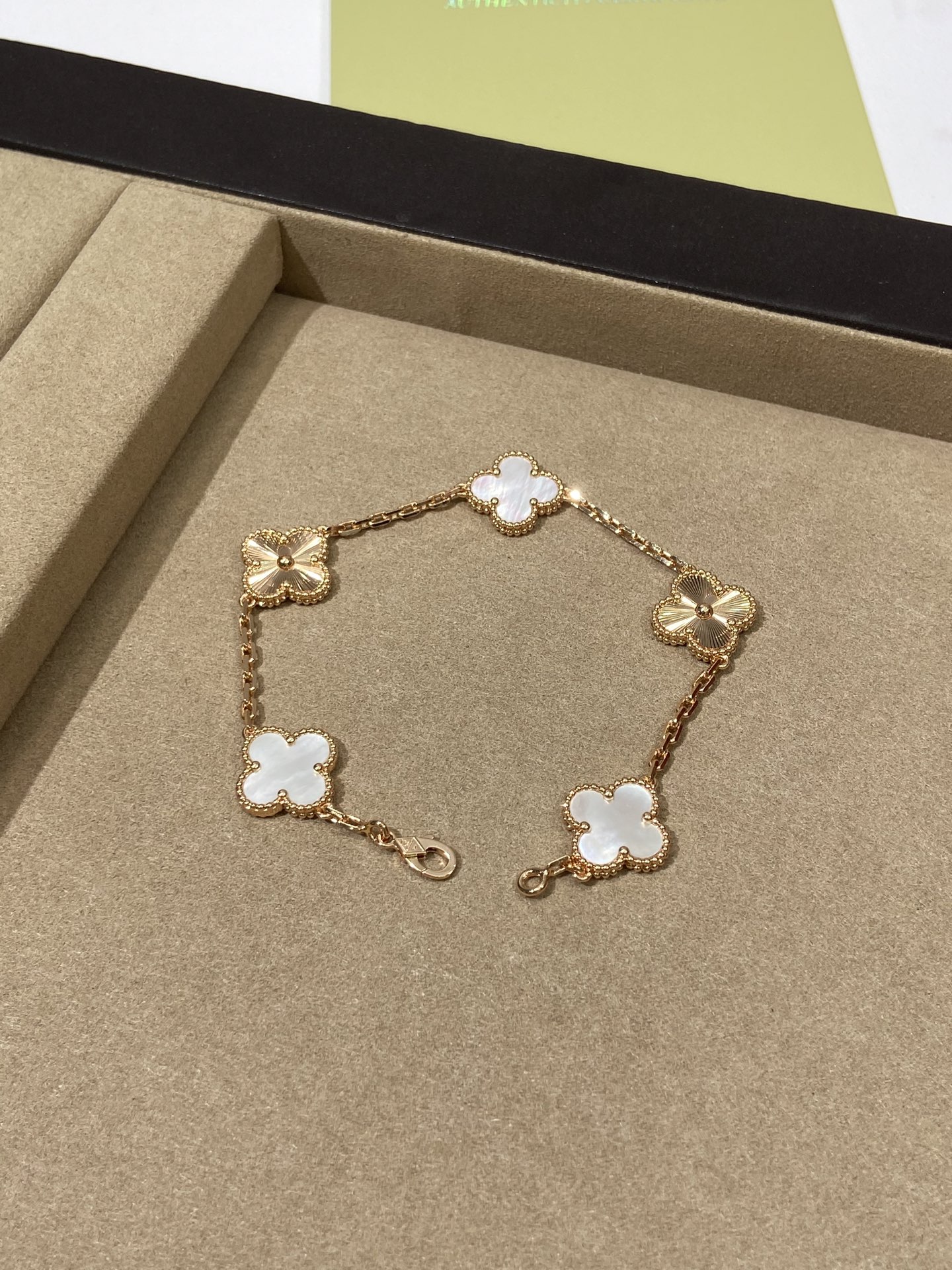 NO:632957,Baibei laser 88360, Cardia high-end jewelry19860909白贝镭射88360,,卡迪亚高端饰品,Jewelry