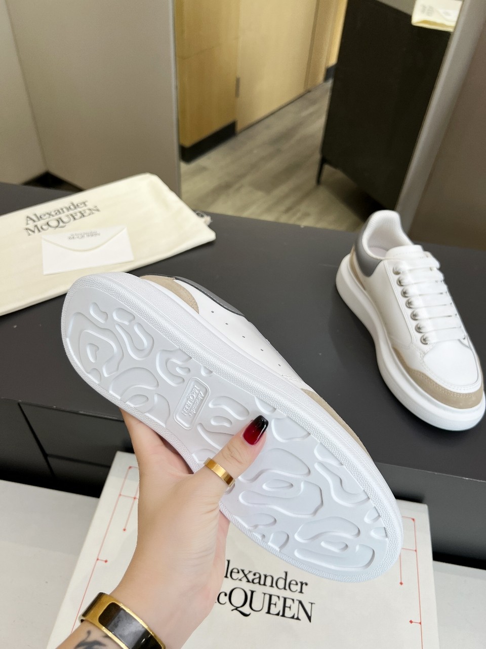 2023SS McQueen Recreational Shoeboard: Cow Skin, Gas Networks, Code 35-41 Male 39/44. - 图片 6
