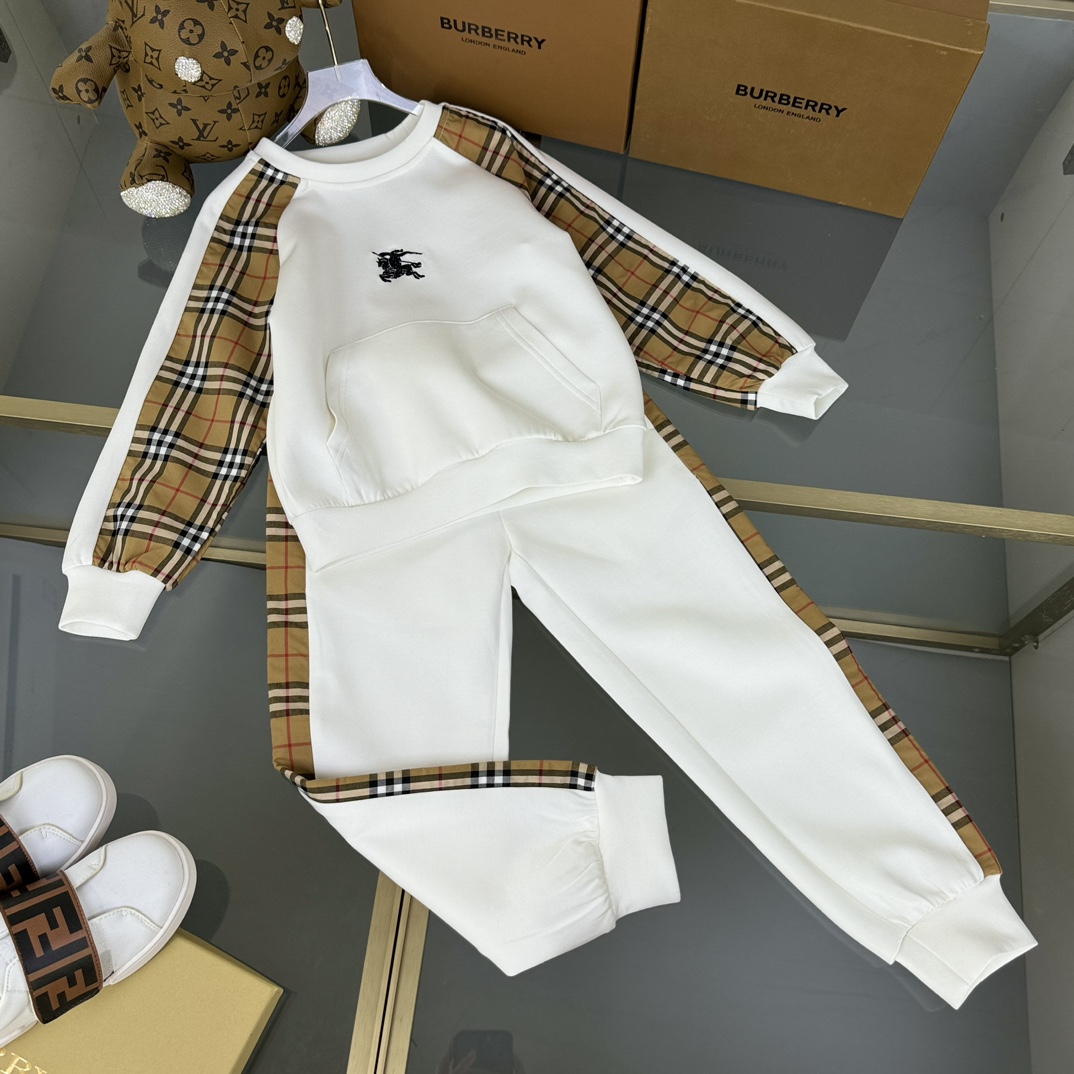 香奈儿 博柏利 高级成衣风衣外套及大衣服饰 #A6B883BA 8