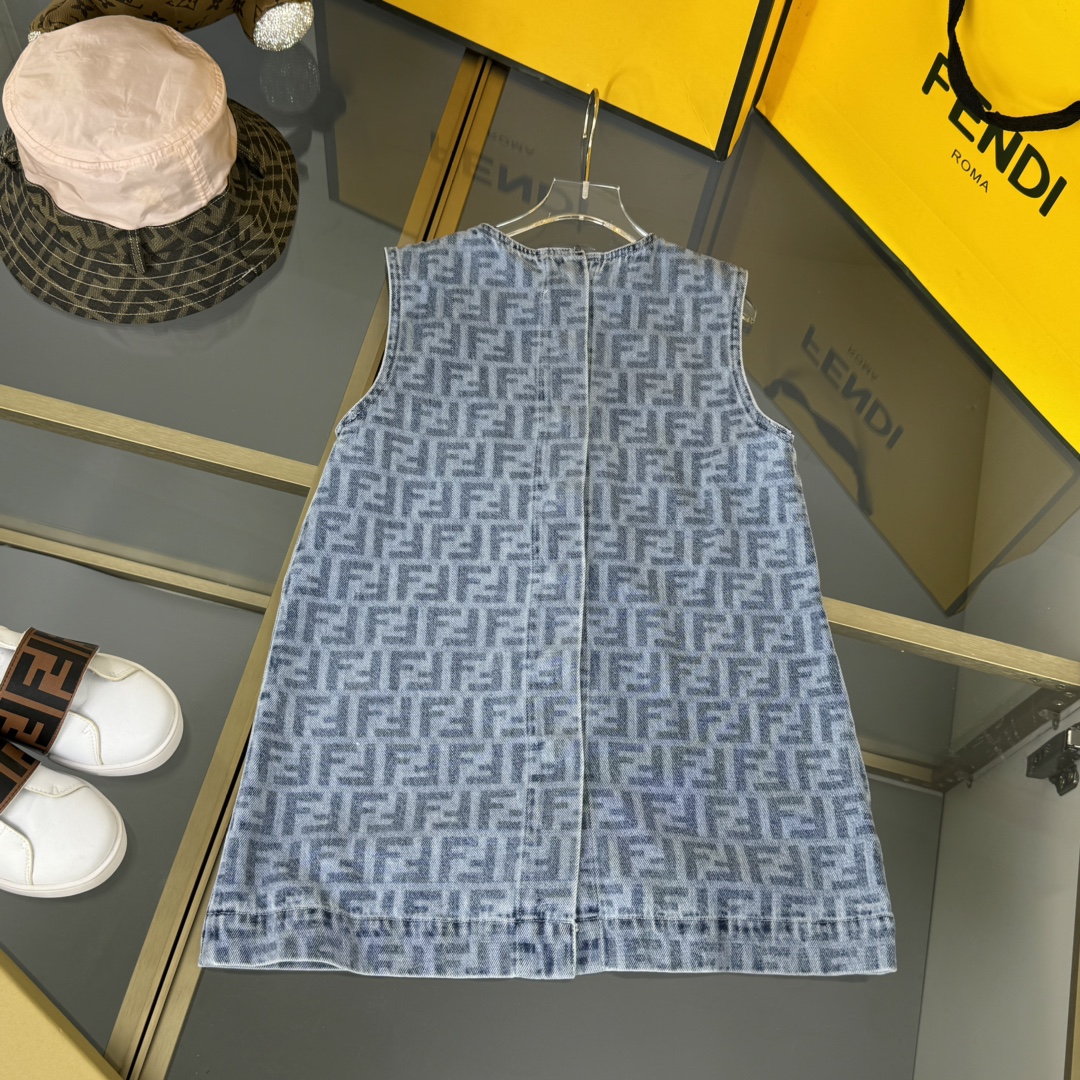 Louis Vuitton Haute Couture Haute Couture Ready-to-Wear Clothing Dress 9