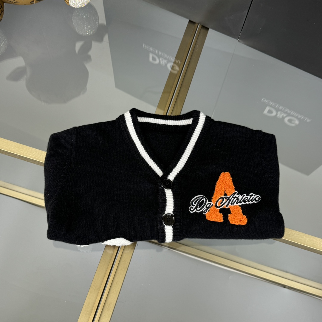 2024 Children’s Coats: Fashion Comfort in Various Sizes, Classic Black Design - 图片 4