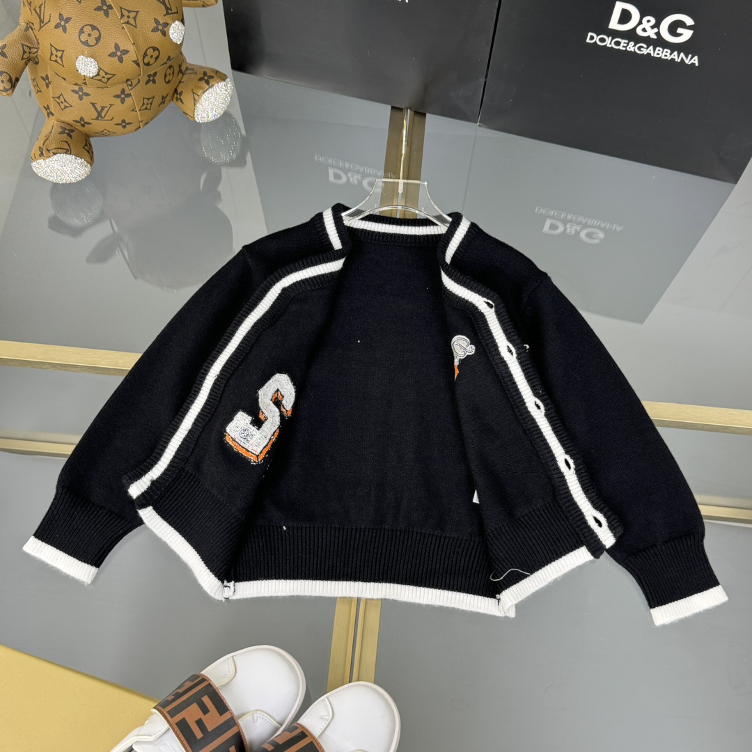 2024 Children’s Coats: Fashion Comfort in Various Sizes, Classic Black Design - 图片 2