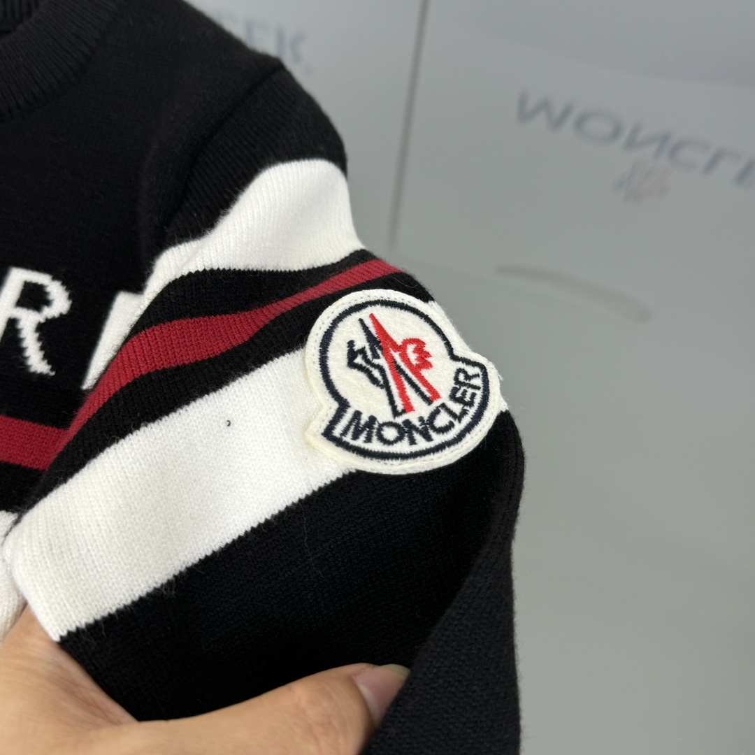 2024 Moncl Children’s Sweaters: Stylish Cotton Twirl Fabrics in Various Sizes - 图片 7