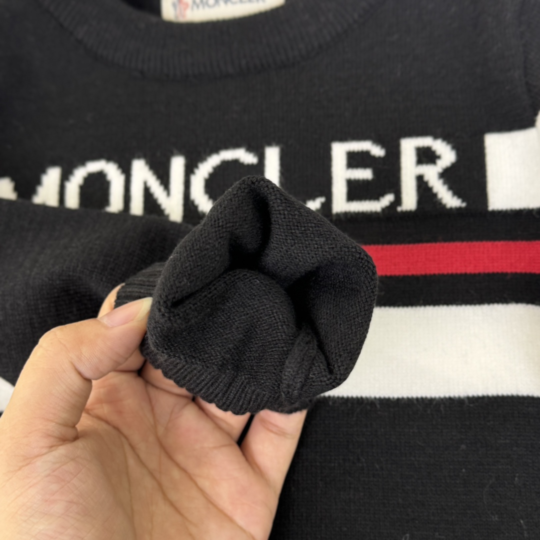 2024 Moncl Children’s Sweaters: Stylish Cotton Twirl Fabrics in Various Sizes - 图片 8