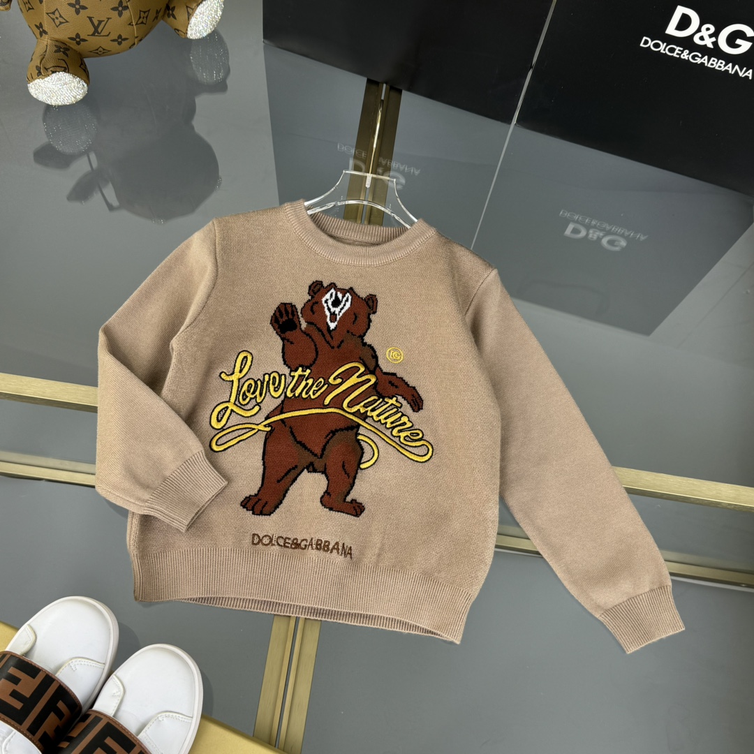 2024 D&G Children’s T-shirt: High-quality cotton fabric, khaki graffiti design, sizes 100-160. - 图片 3